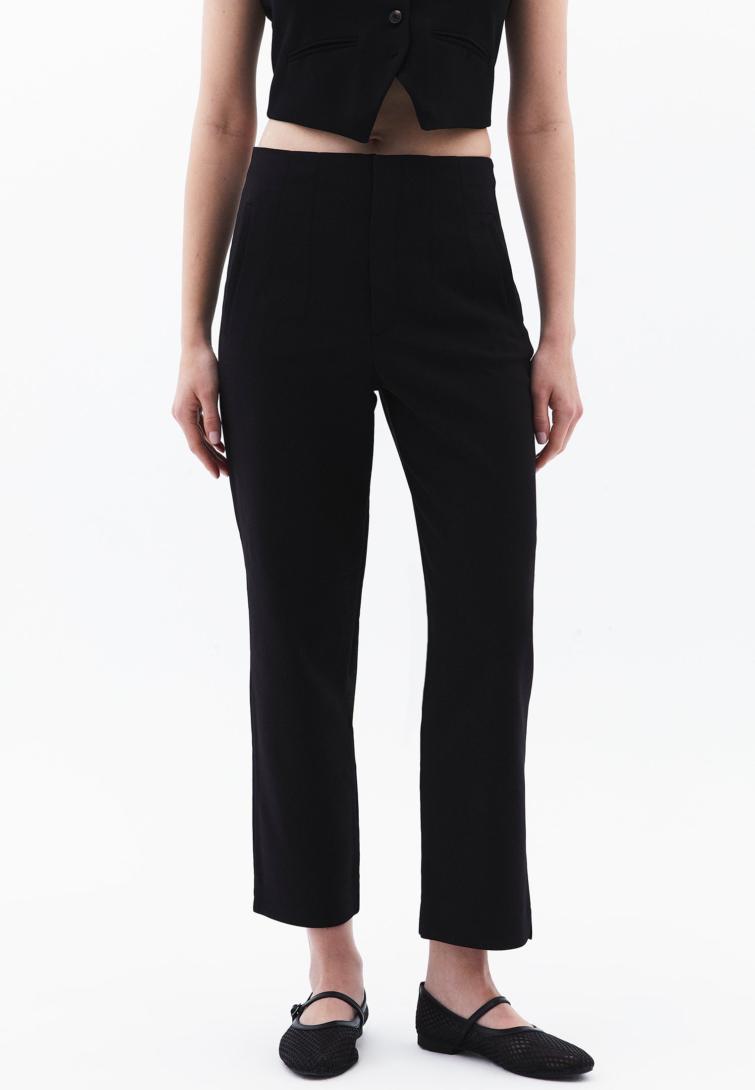 Carrot Cut Ultra High Waist Standard Pants - BLACK