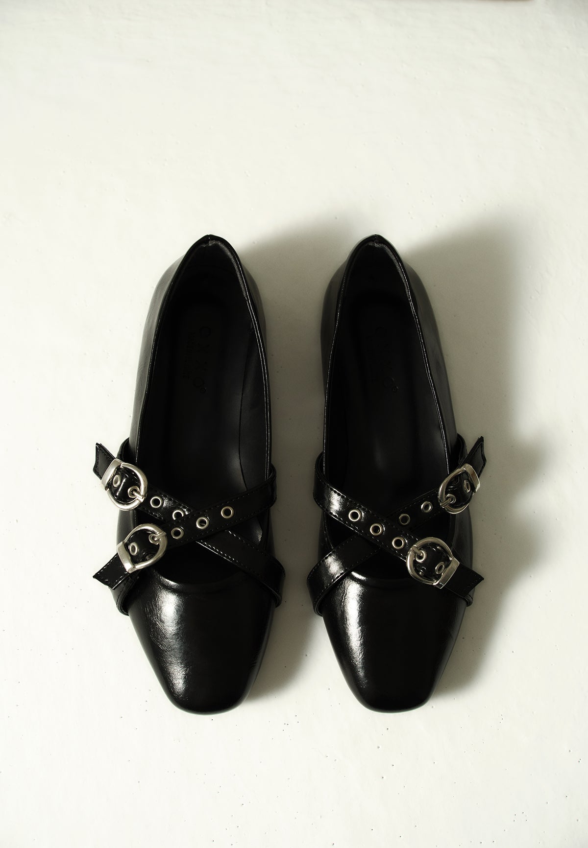 Women's Shoes - BLACK