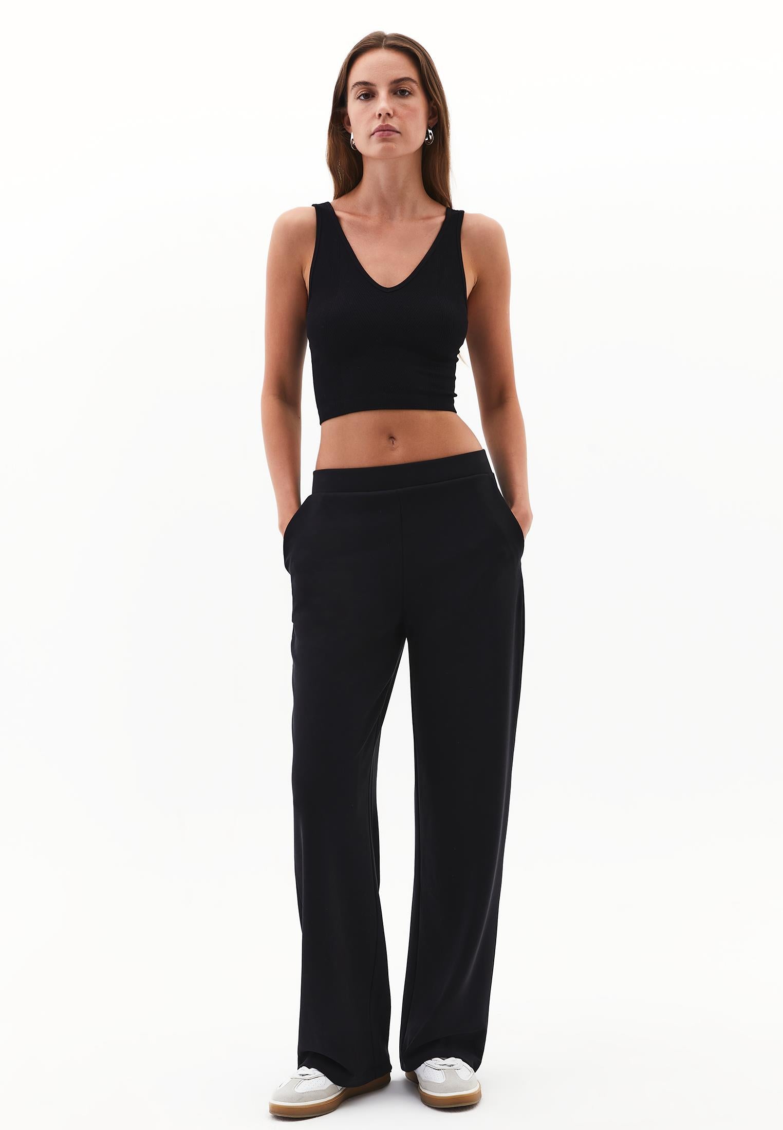 Cropped V Neck Tank Top - BLACK
