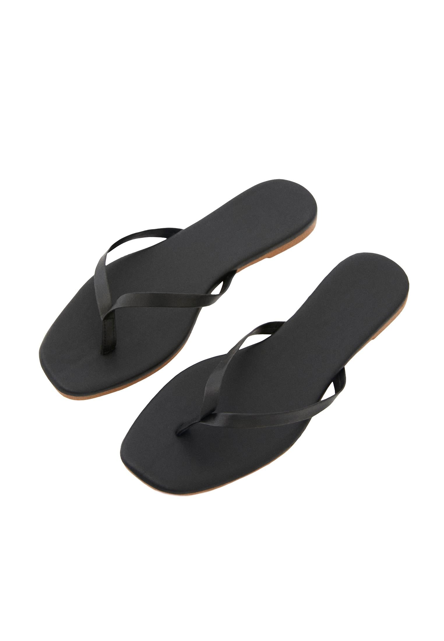 Women Polyurethane Slipper - BLACK