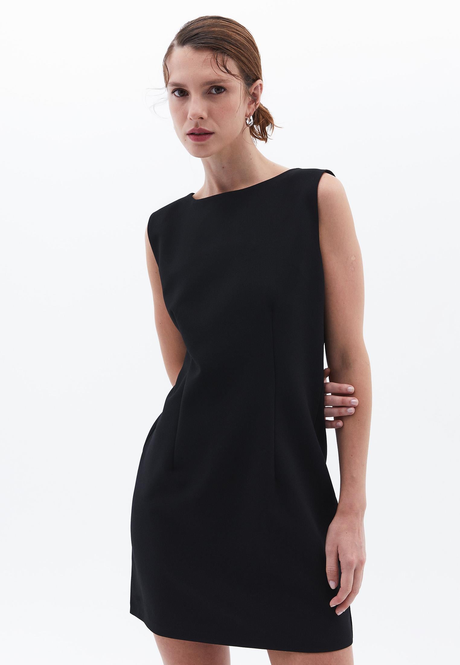 Short Boat Neck Sleeveless Dress - BLACK