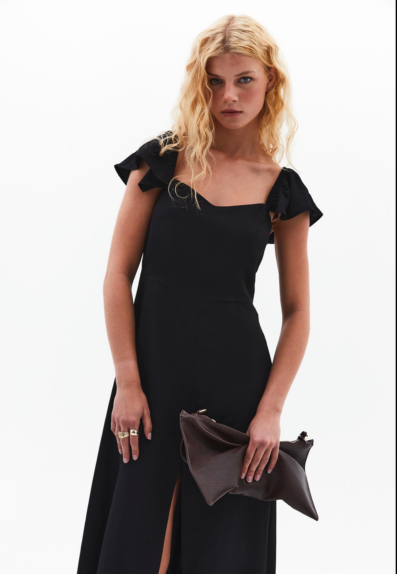 Sweetheart Neck Slit Detailed Midi Dress - BLACK
