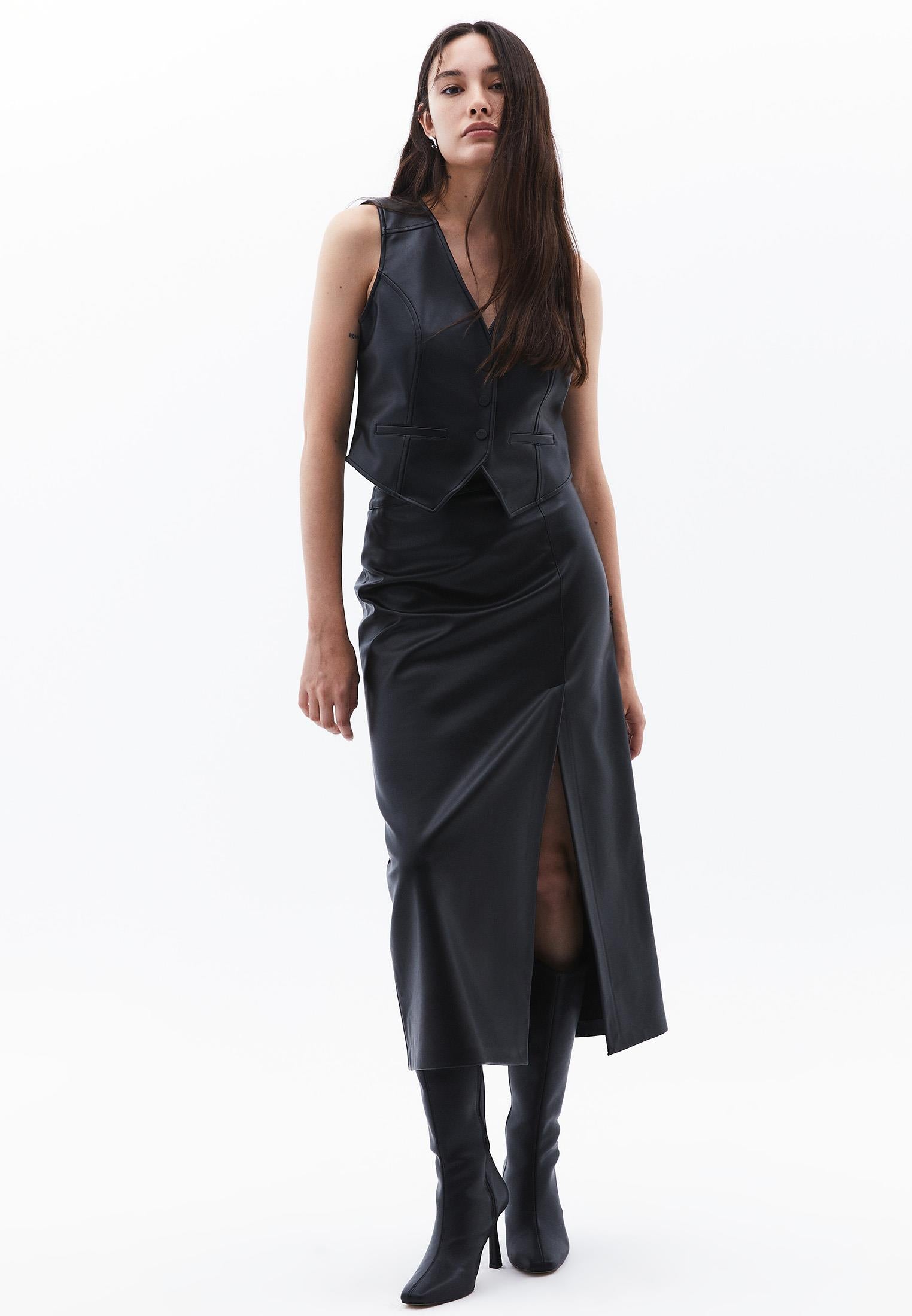 V Neck Slim Fit Sleeveless Vest - BLACK