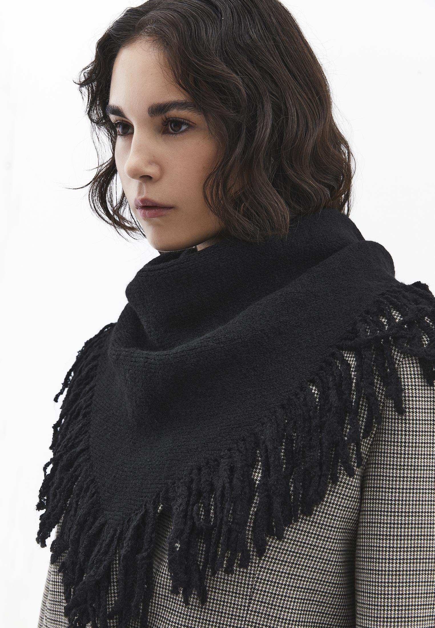 Scarf Shawl Design - BLACK