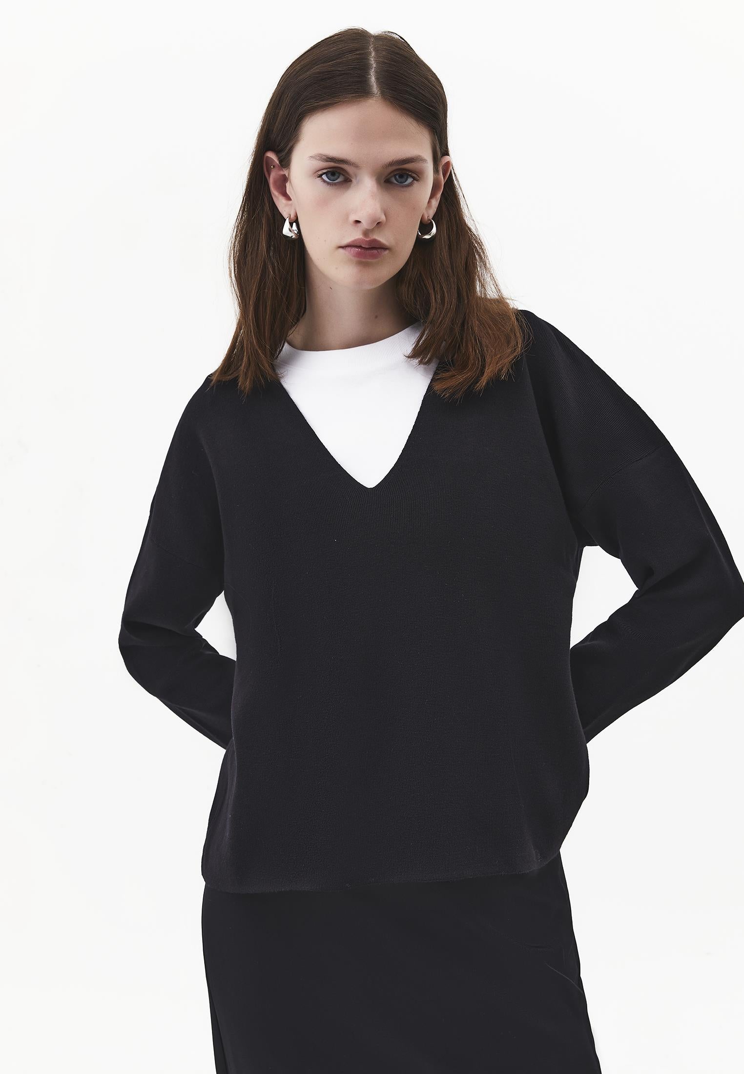 V Neck Long Sleeve Sweater - BLACK