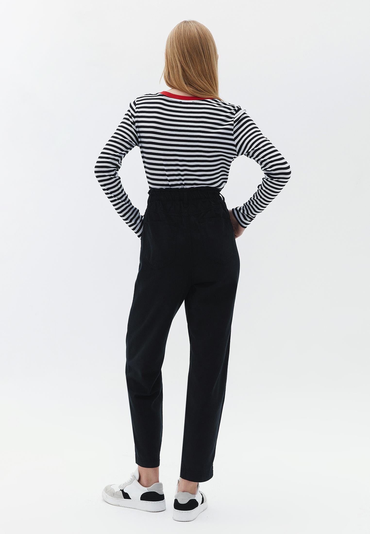 High Waist Carrot Pants - BLACK