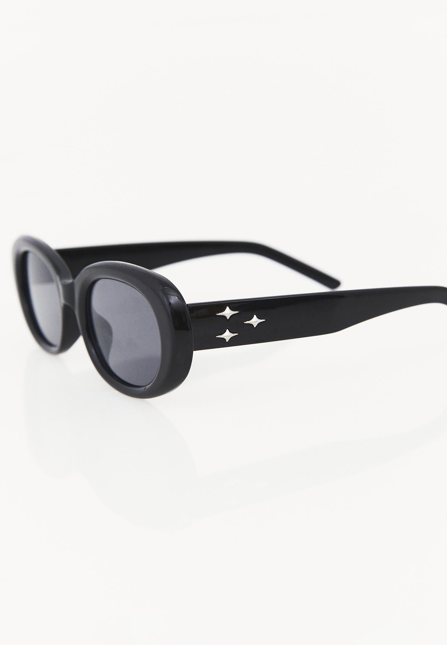 Women Fashion Eyewear Accessory - BLACK