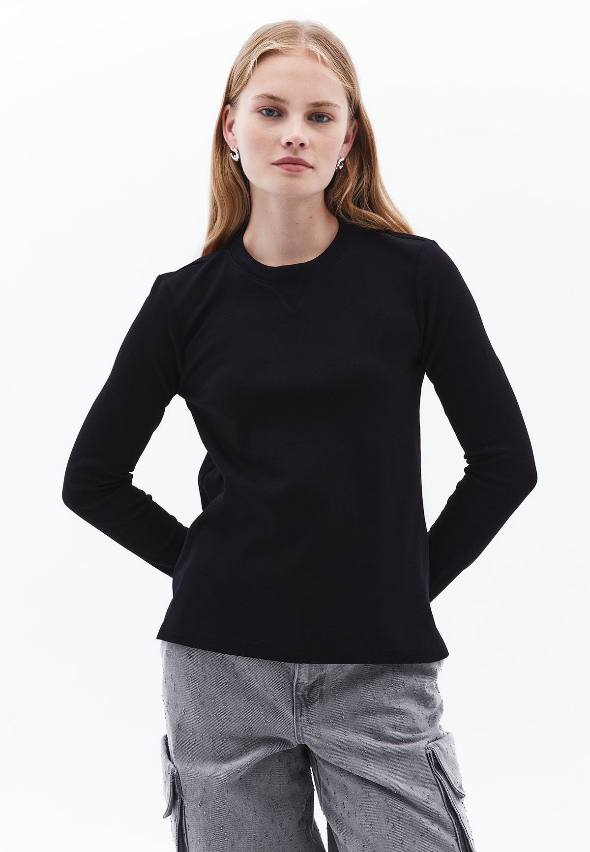 Crew Neck Long Sleeve Sweatshirt - BLACK