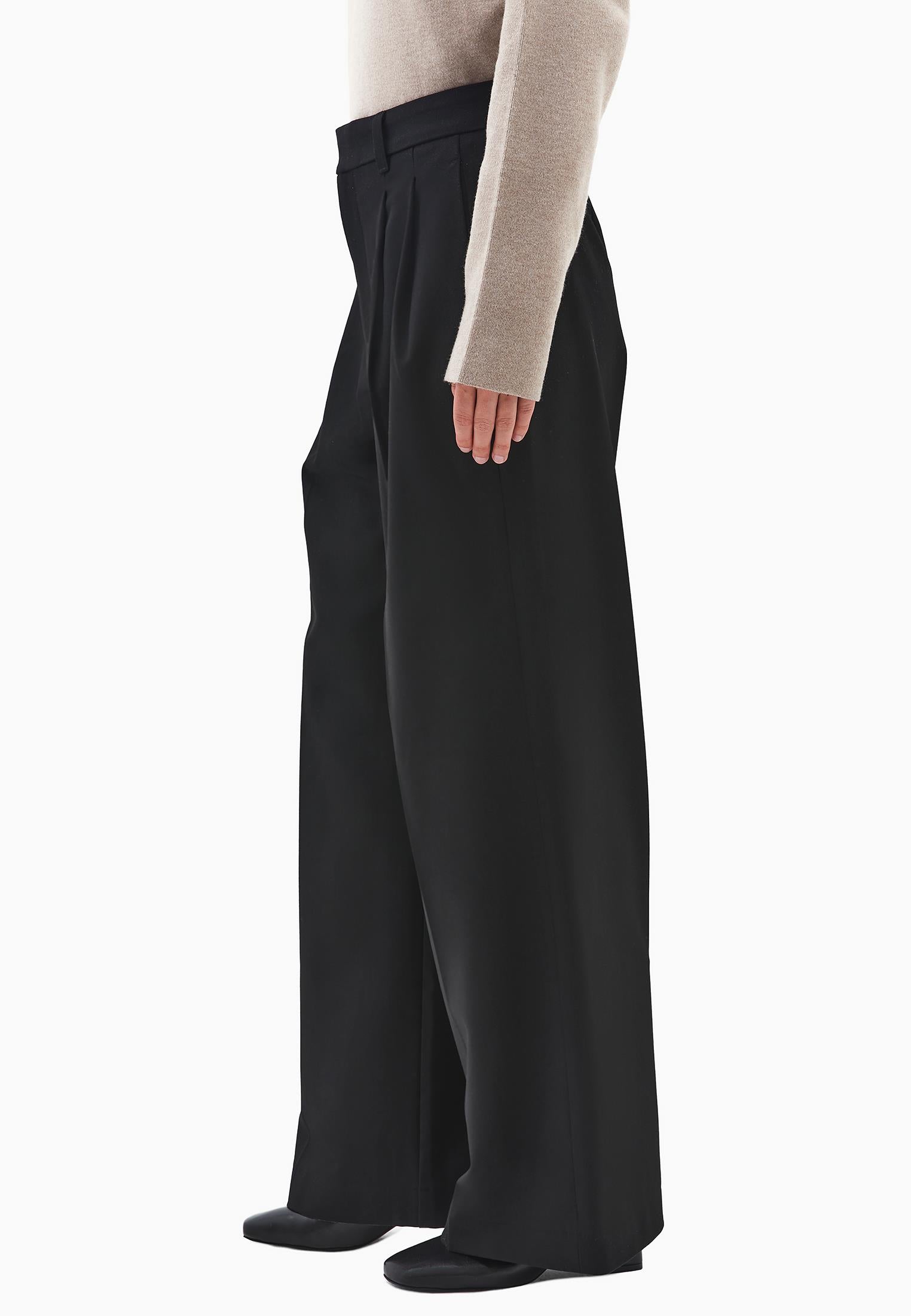 Wide Leg Pleated Pants - BLACK