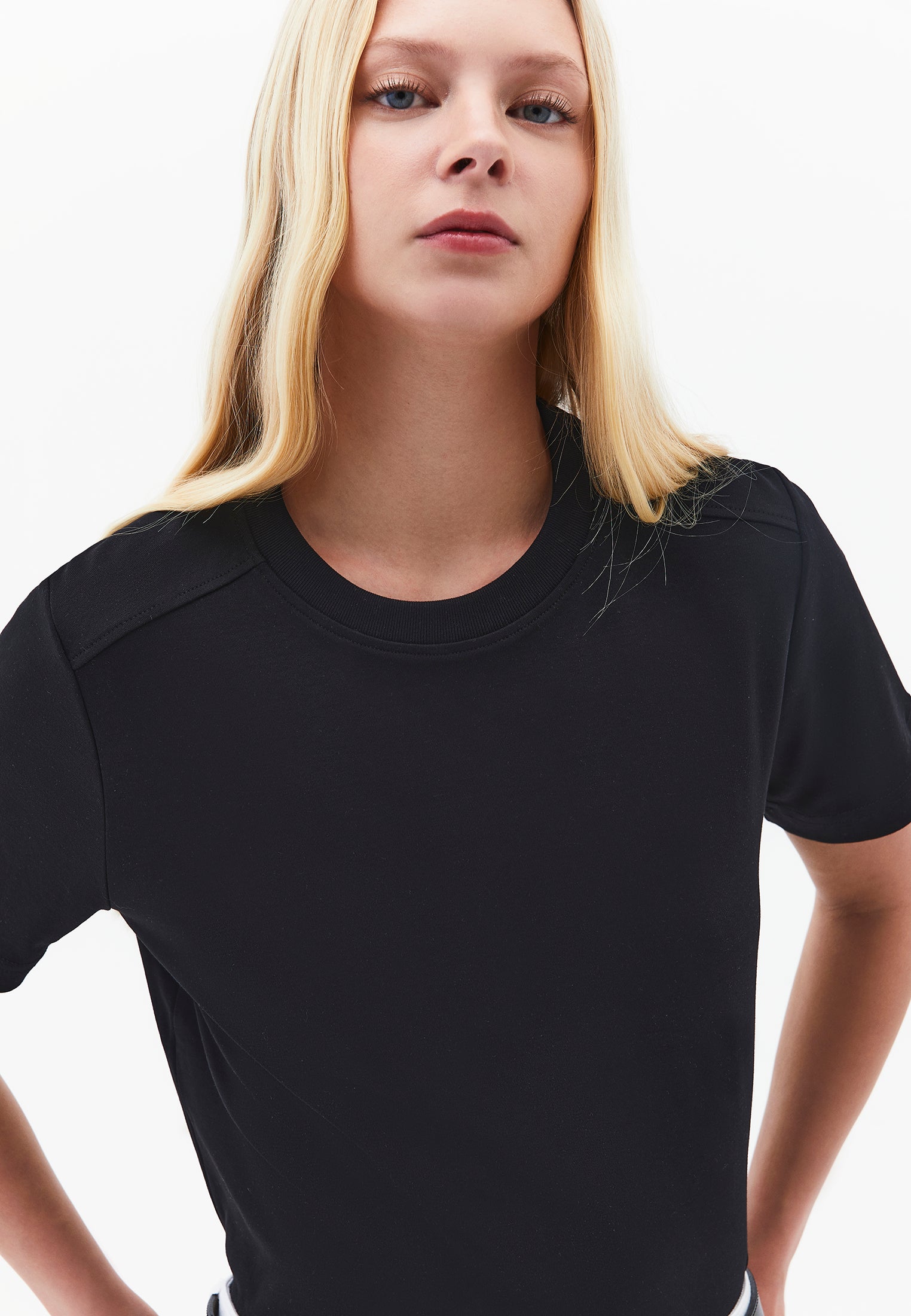 Crew Neck Loose Fit T-Shirt - BLACK