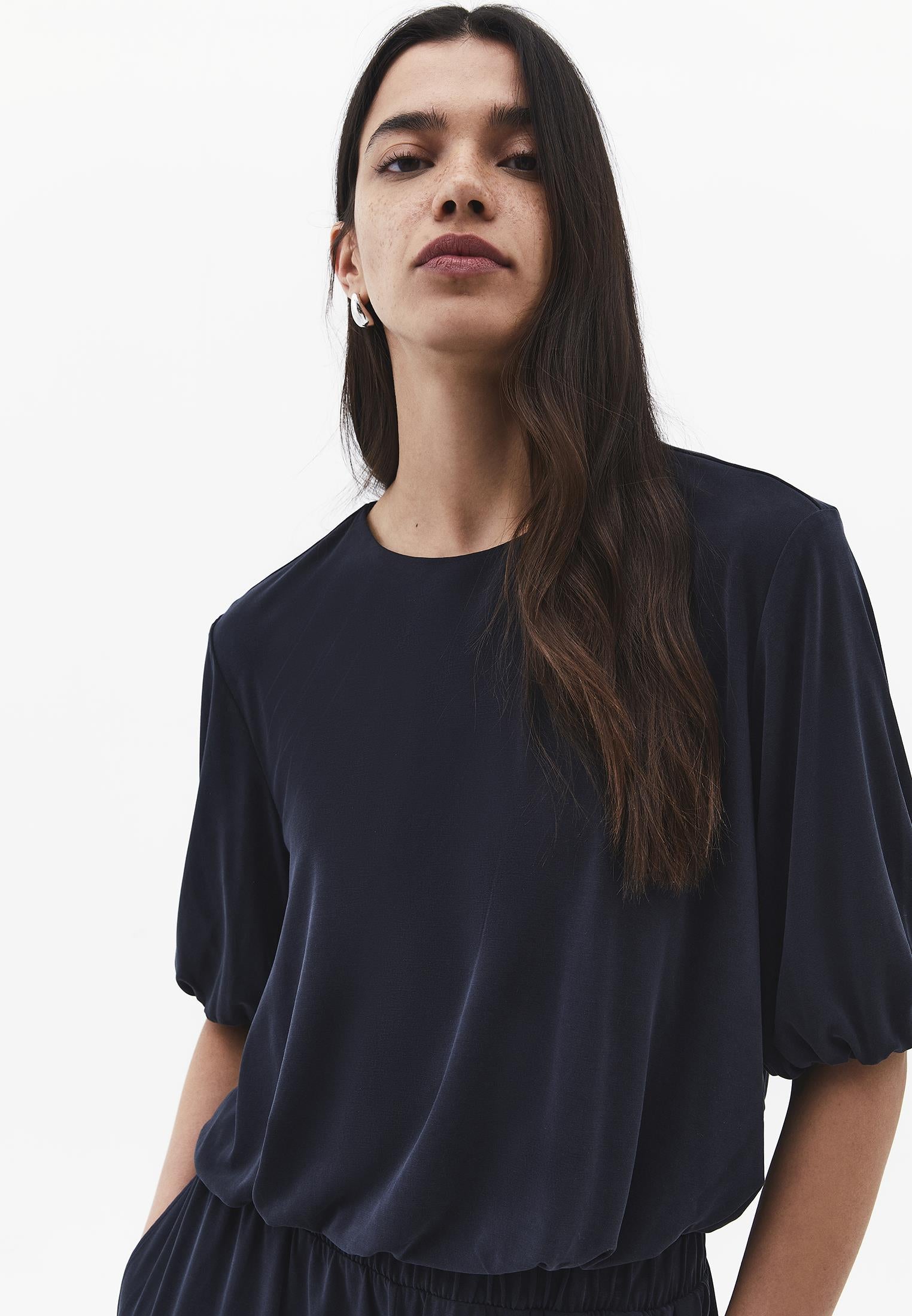 Crew Neck 3/4 Sleeve T-Shirt - BLACK
