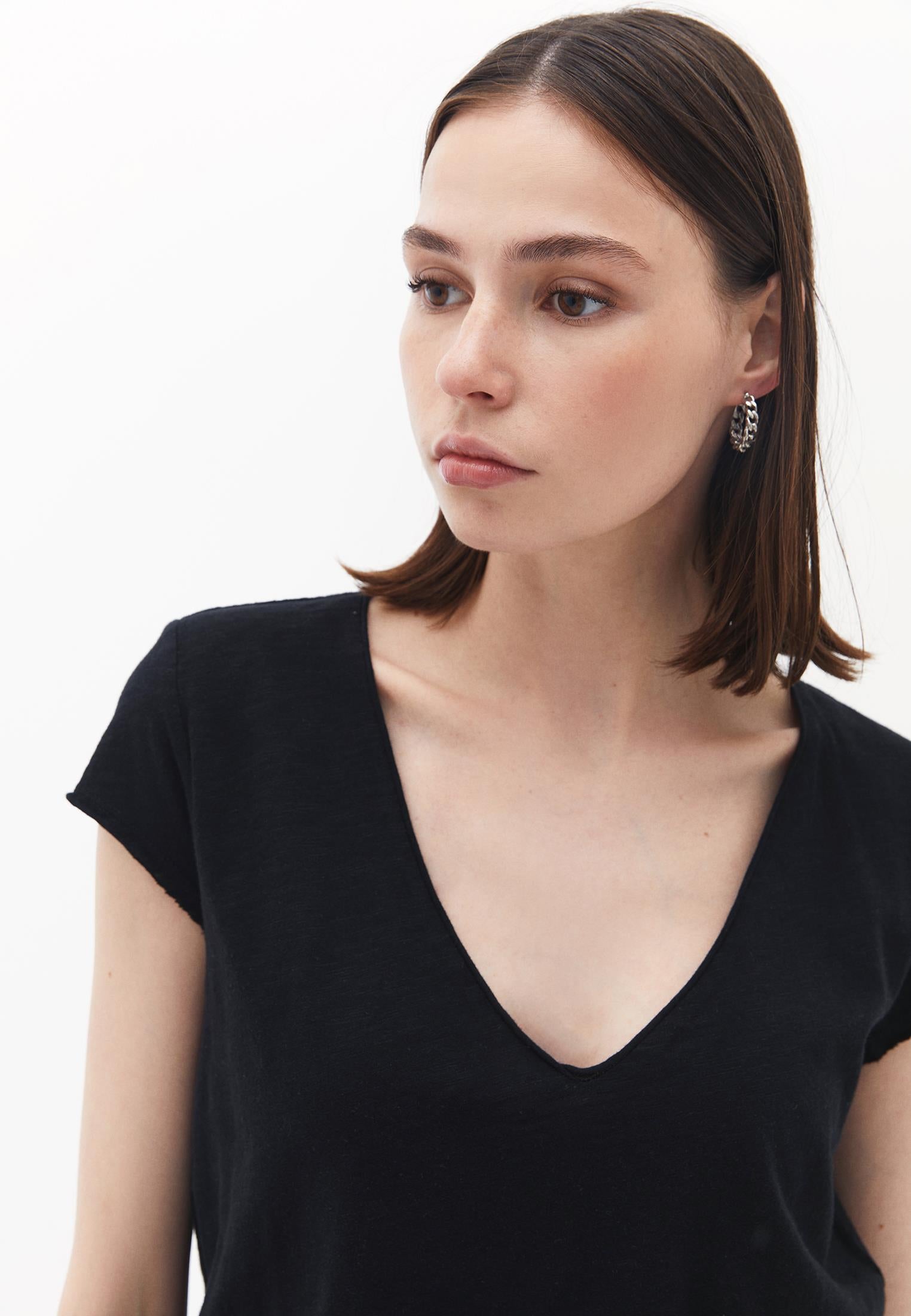 V Neck Loose T-Shirt - BLACK