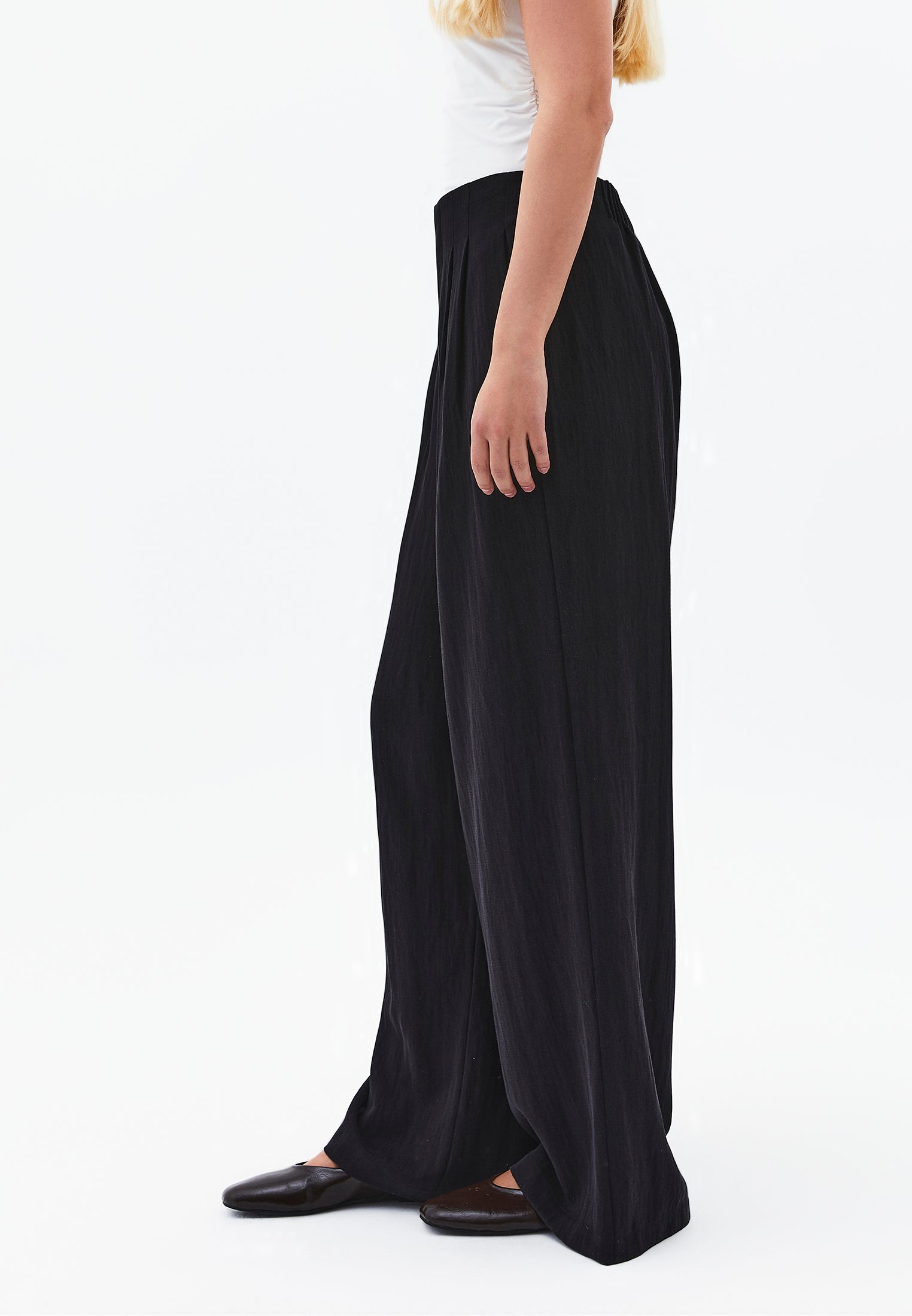 Pleated Ultra High Waist Wide Leg Pants - BLACK
