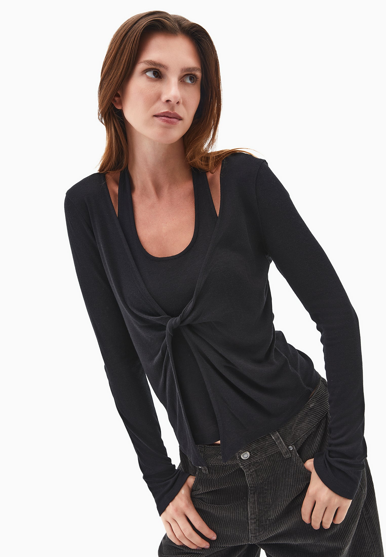 V Neck Long Sleeve T-Shirt - BLACK