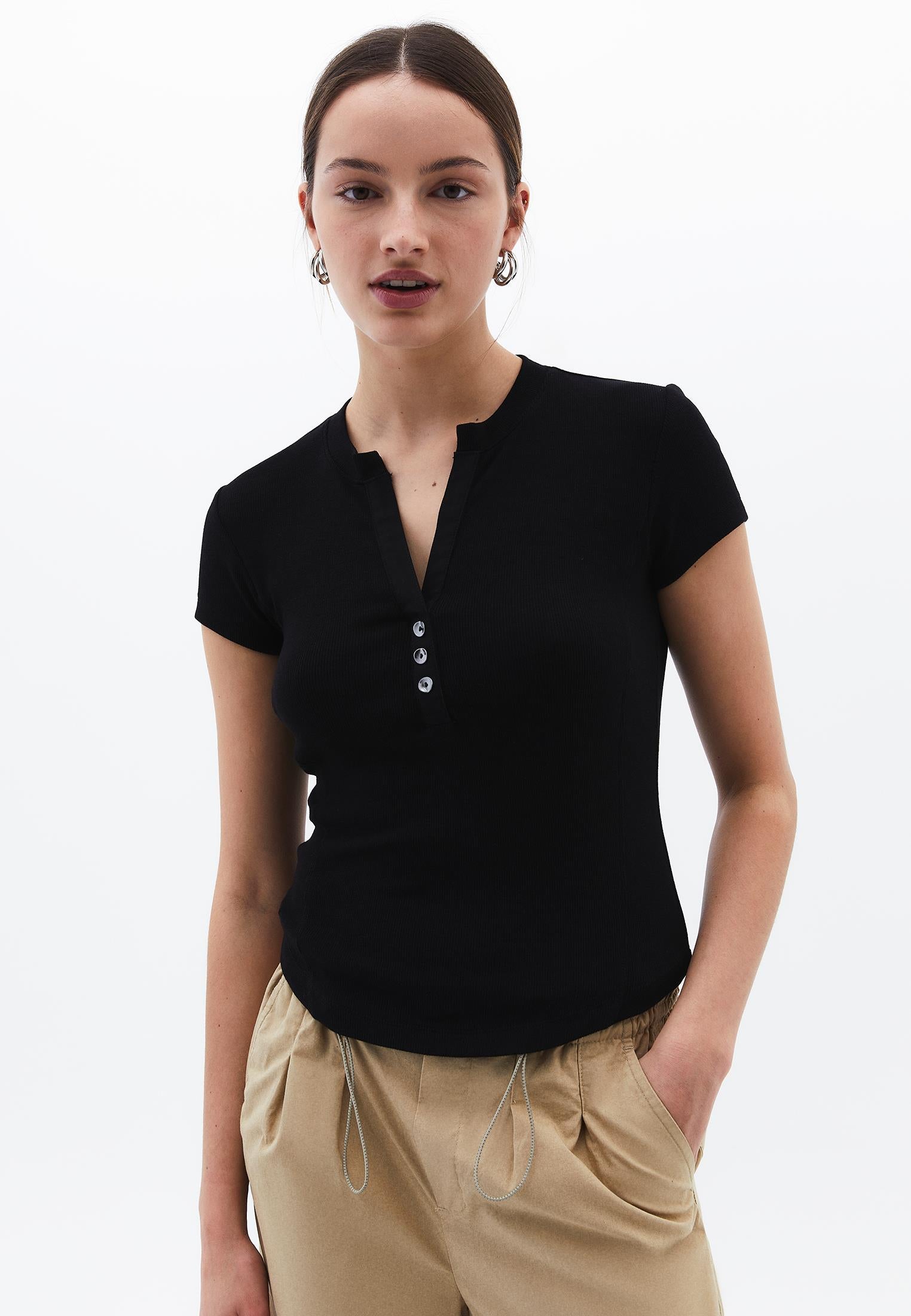 Button Detailed T-Shirt - BLACK