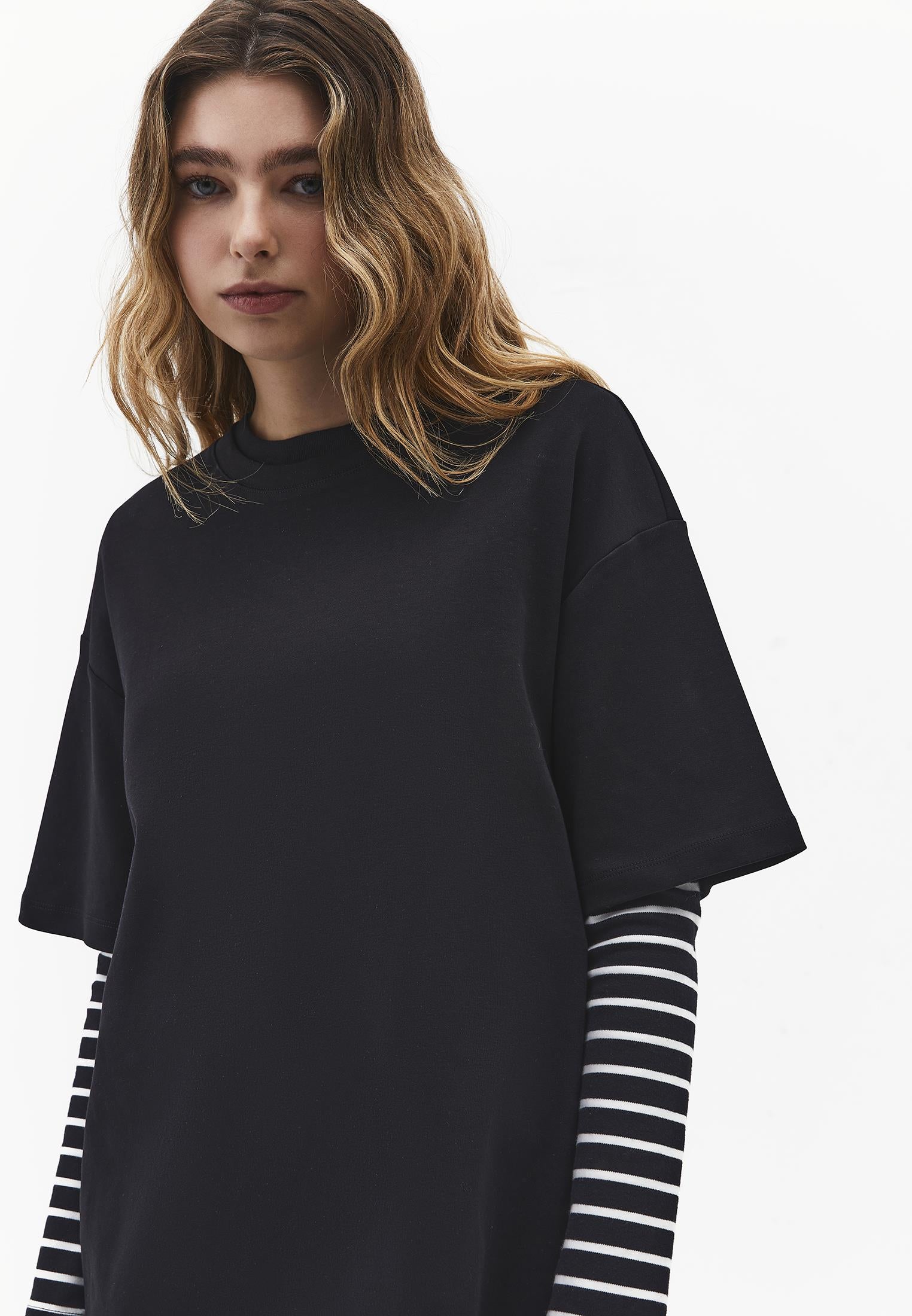 Oversize Tunic T-Shirt - BLACK