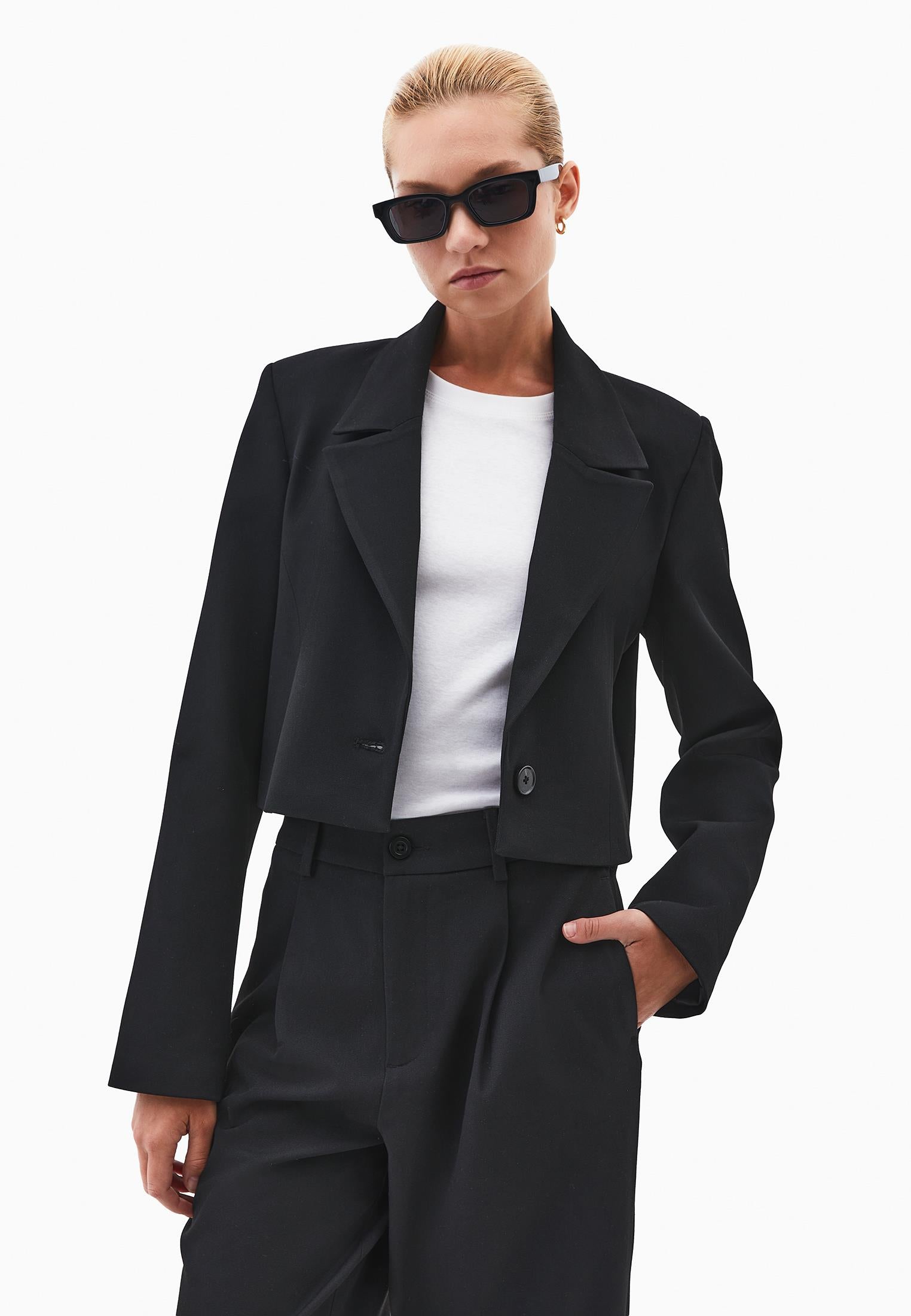 Double Breasted Neckline Crop Blazer - BLACK