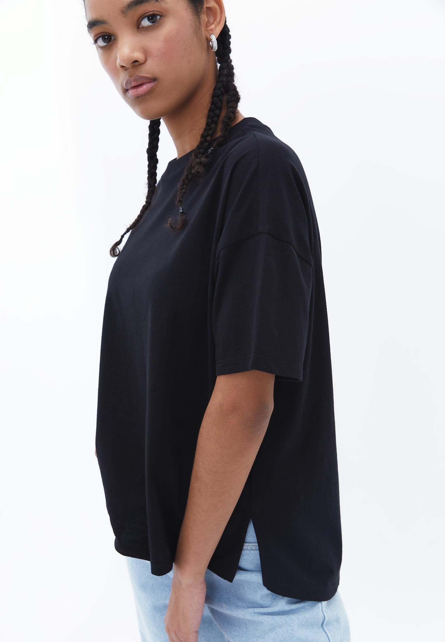 Boyfriend Crew Neck T-Shirt - BLACK