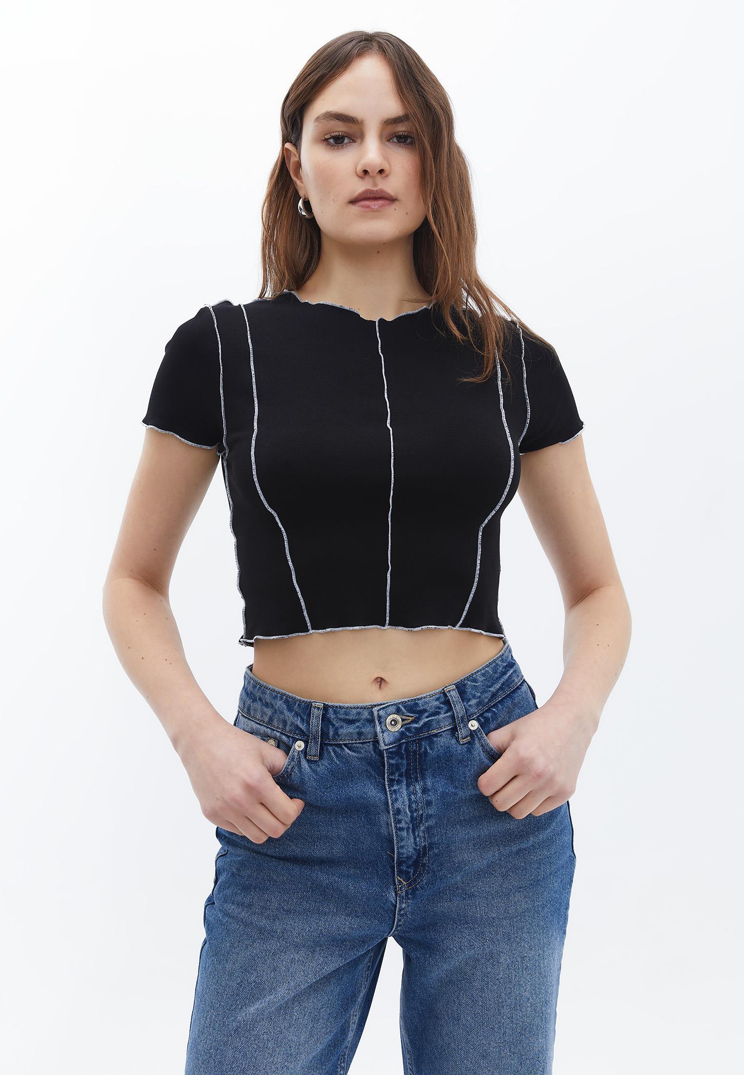 Closed Form Cropped Short Sleeve Crew Neck T-Shirt - BLACK