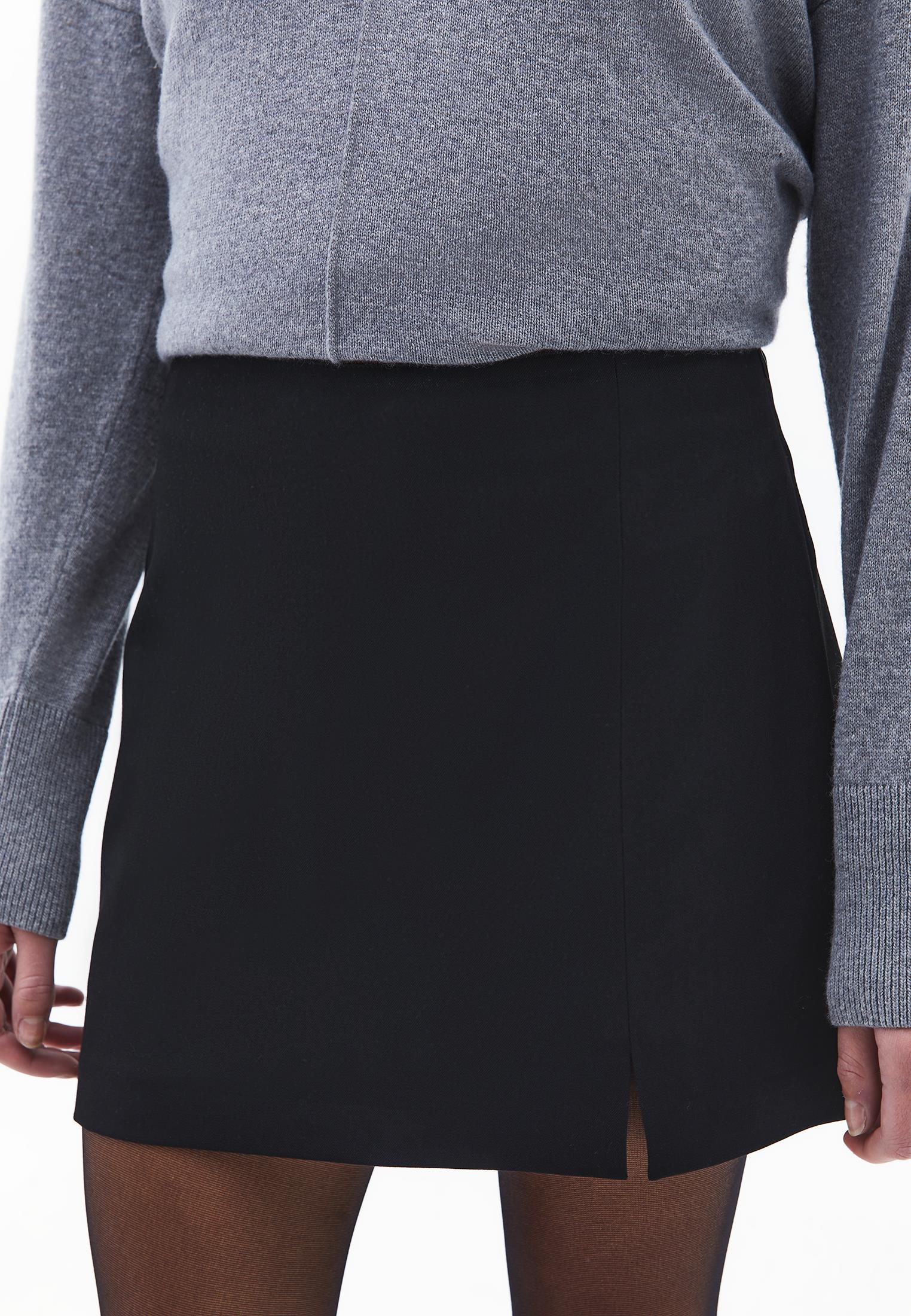 Ultra High Waist Zip Detailed Short Shorts - BLACK