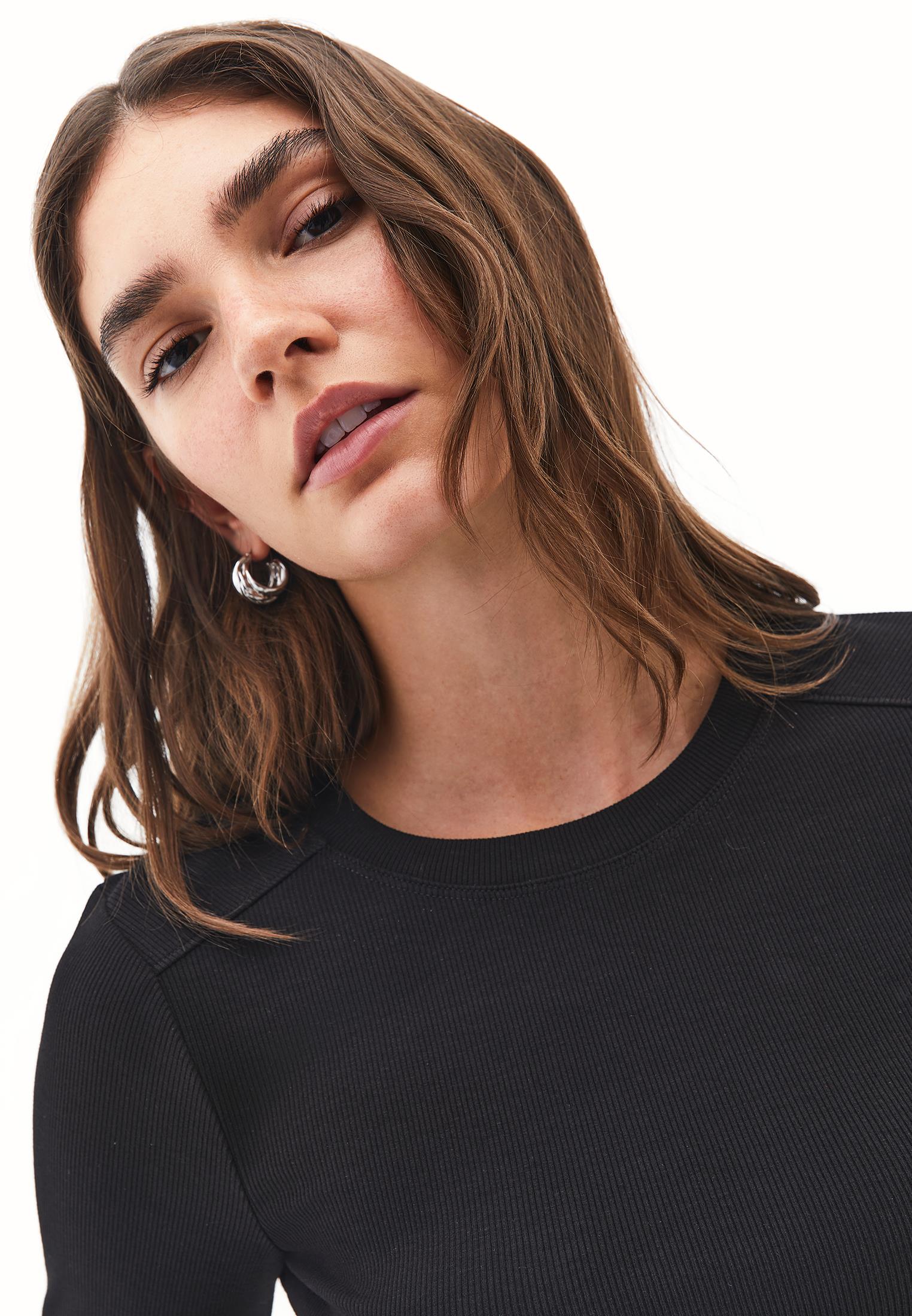 Crew Neck Long Sleeve Bodycon T-Shirt - BLACK