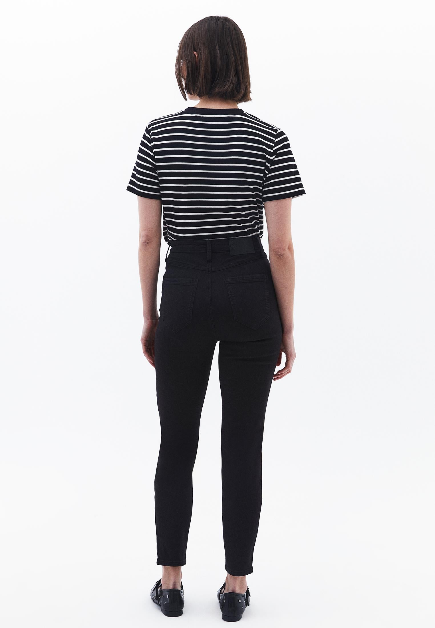 High Waist Cropped Skinny Pants With Pocket Detail - BLACK