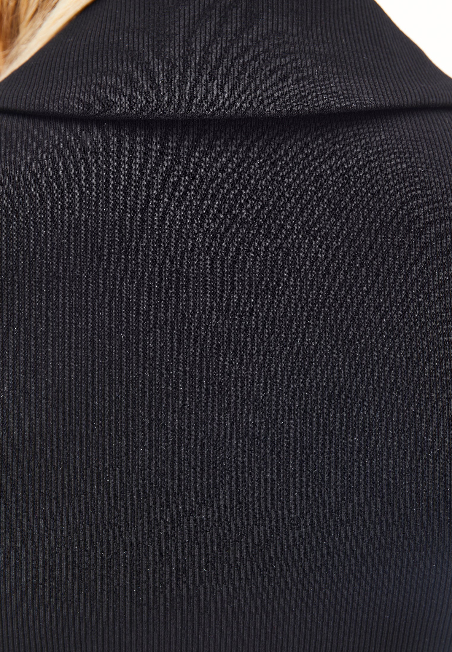 Polo Collar Zip Detailed Long Sleeve T-Shirt - BLACK