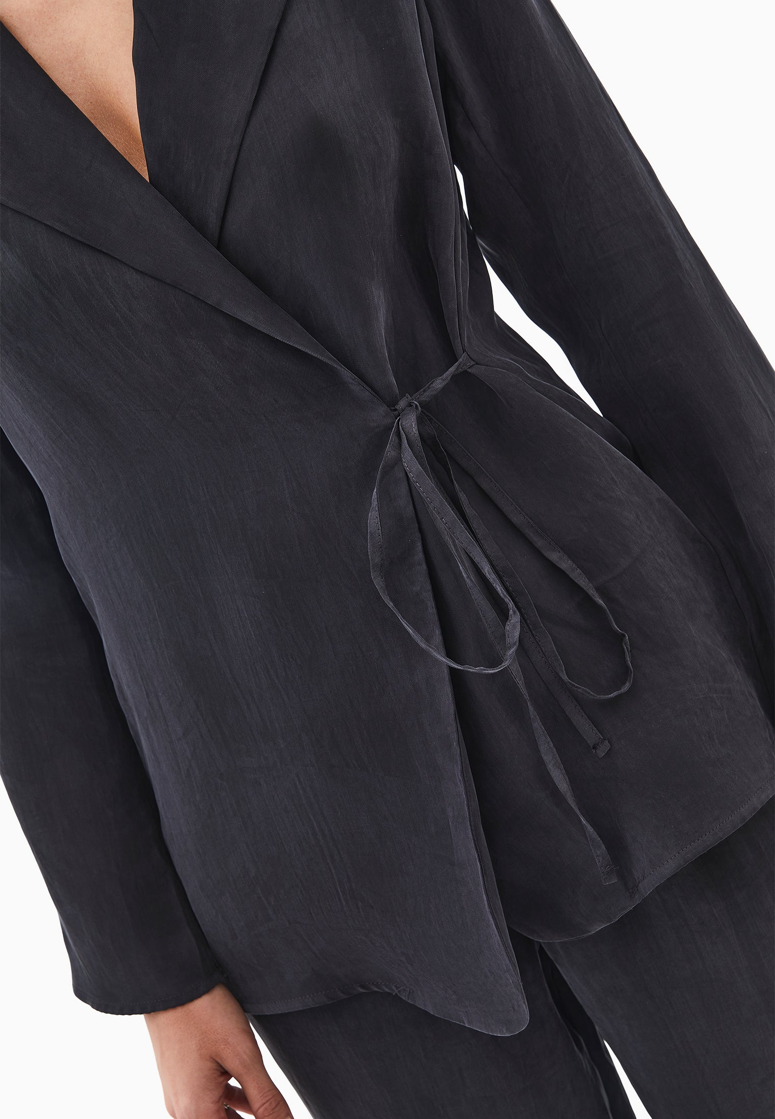 Double-Breasted Lyocell Blazer - BLACK