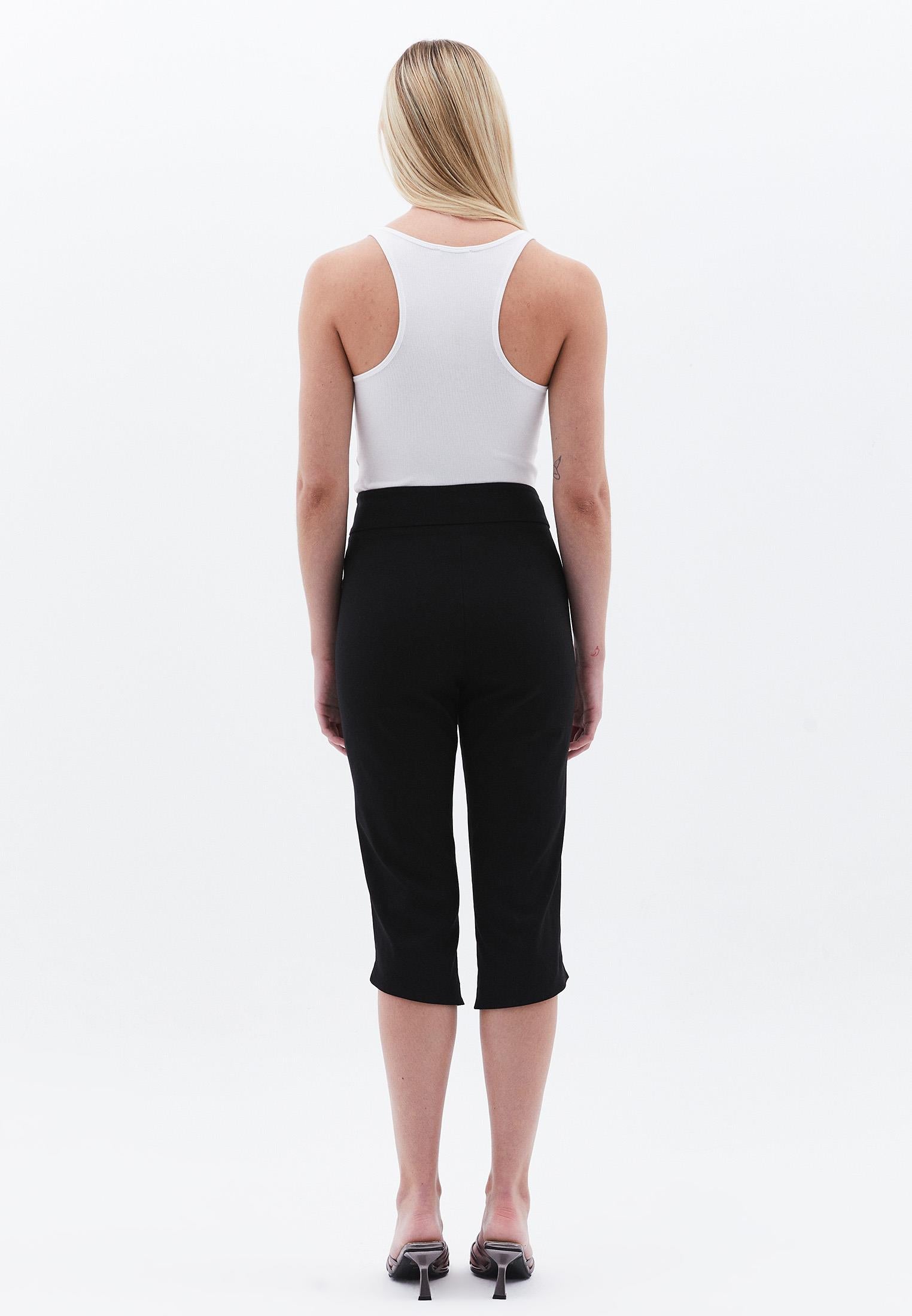 Normal Waist Slim Leg Capri Shorts - BLACK
