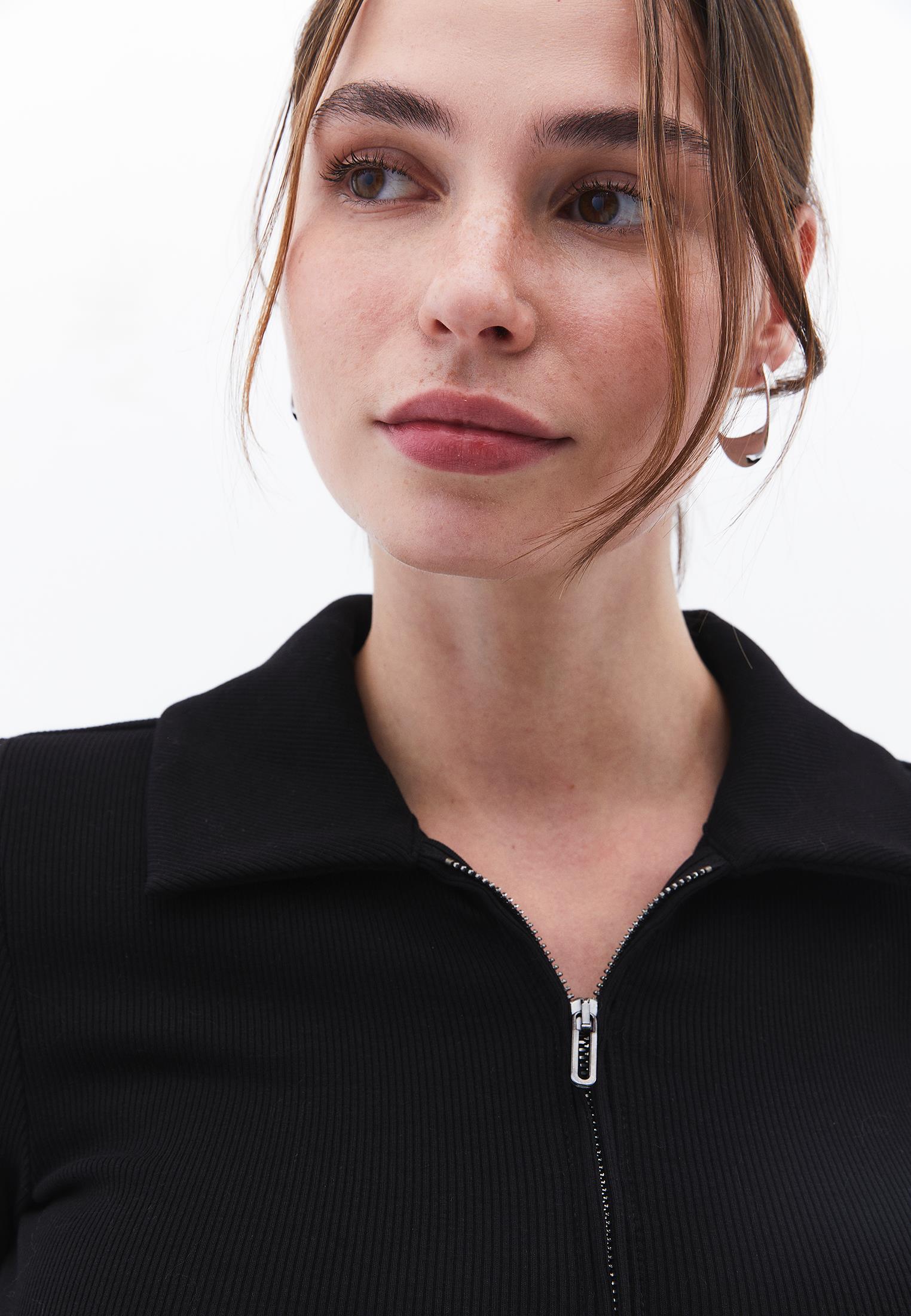 Polo Collar Long Sleeve T-Shirt With Zipper Detail - BLACK