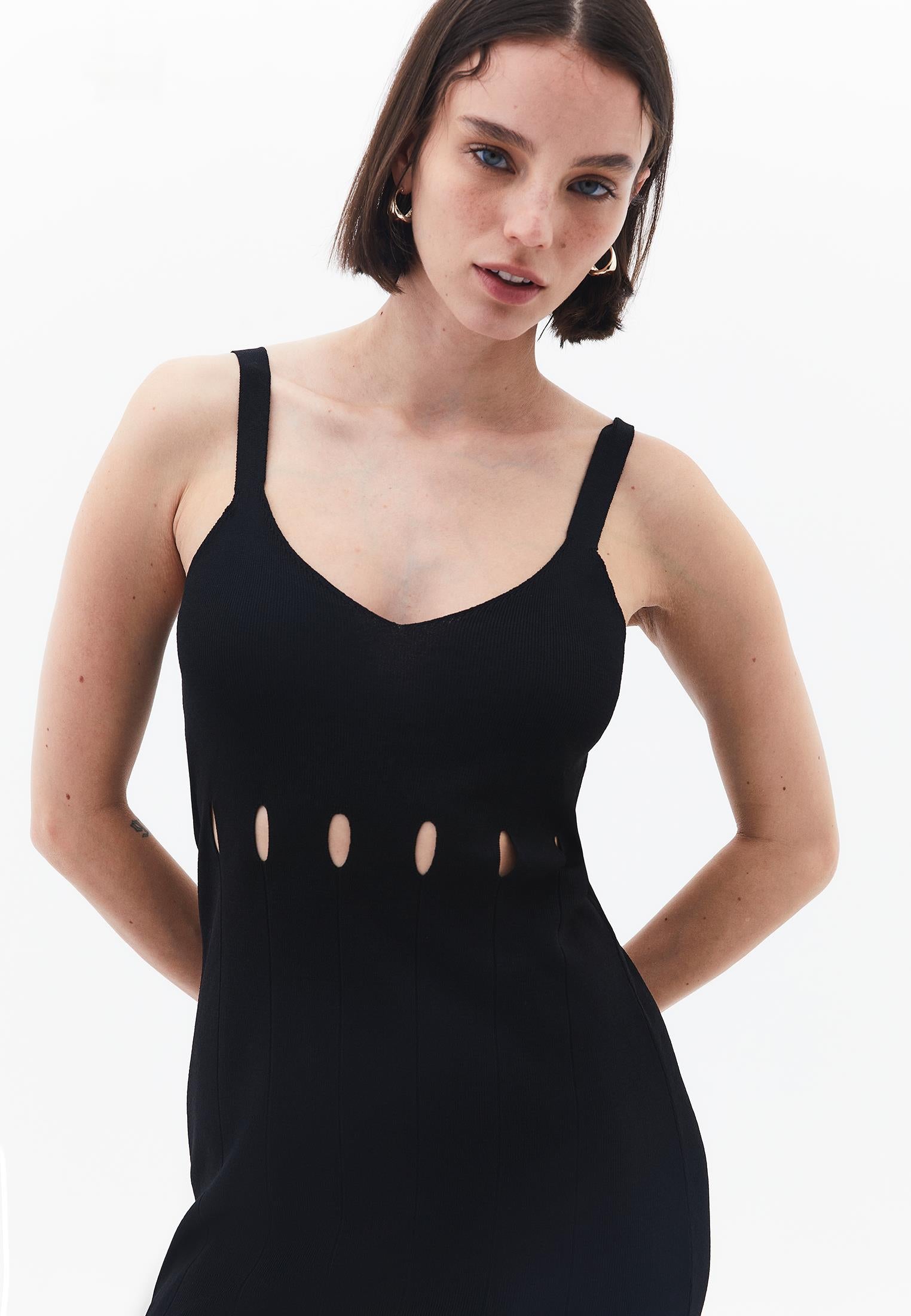 Long Dress With Ajour Straps - BLACK