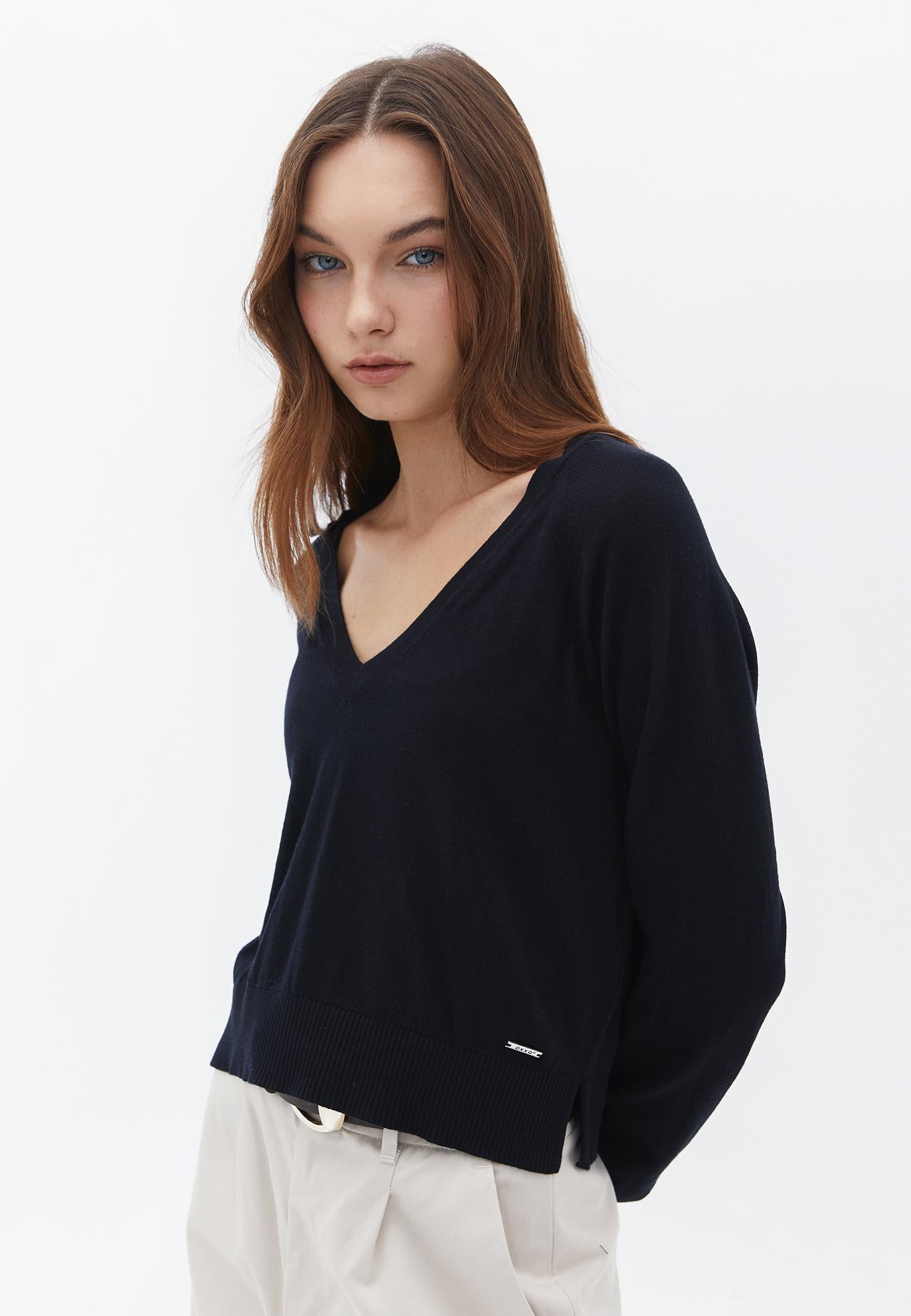 V Neck Raglan Sleeve Sweater - BLACK