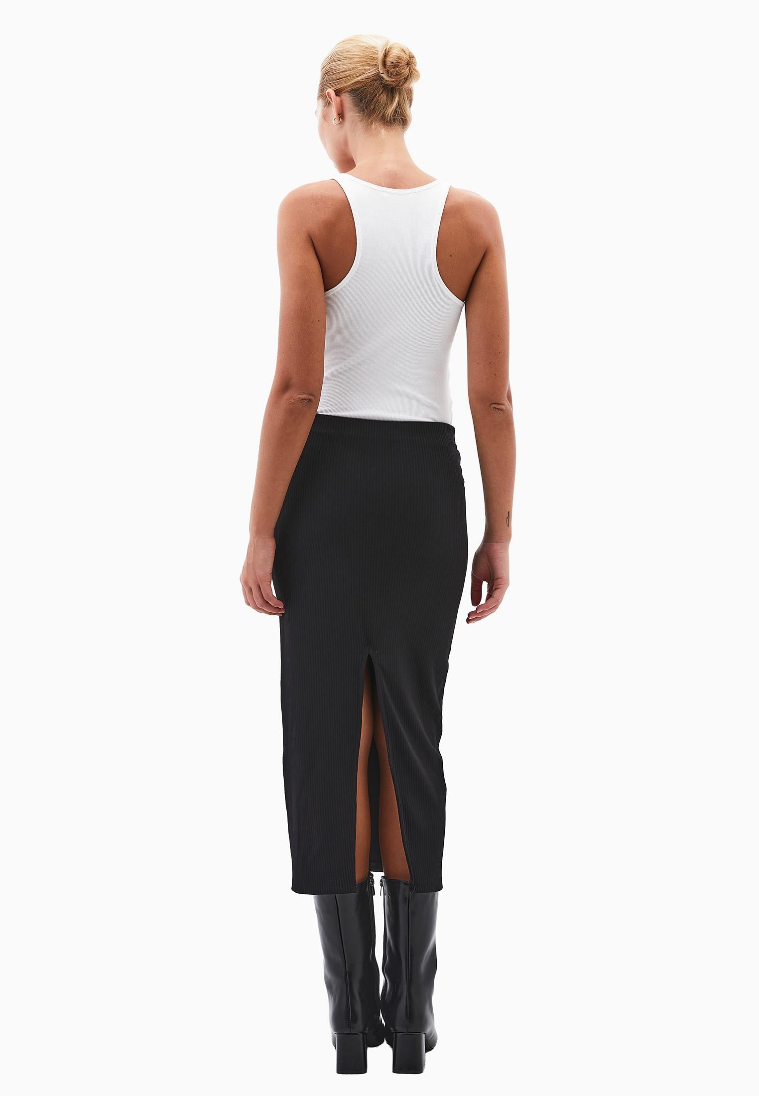 Midi Skirt With Slit Detail And High Waist - BLACK