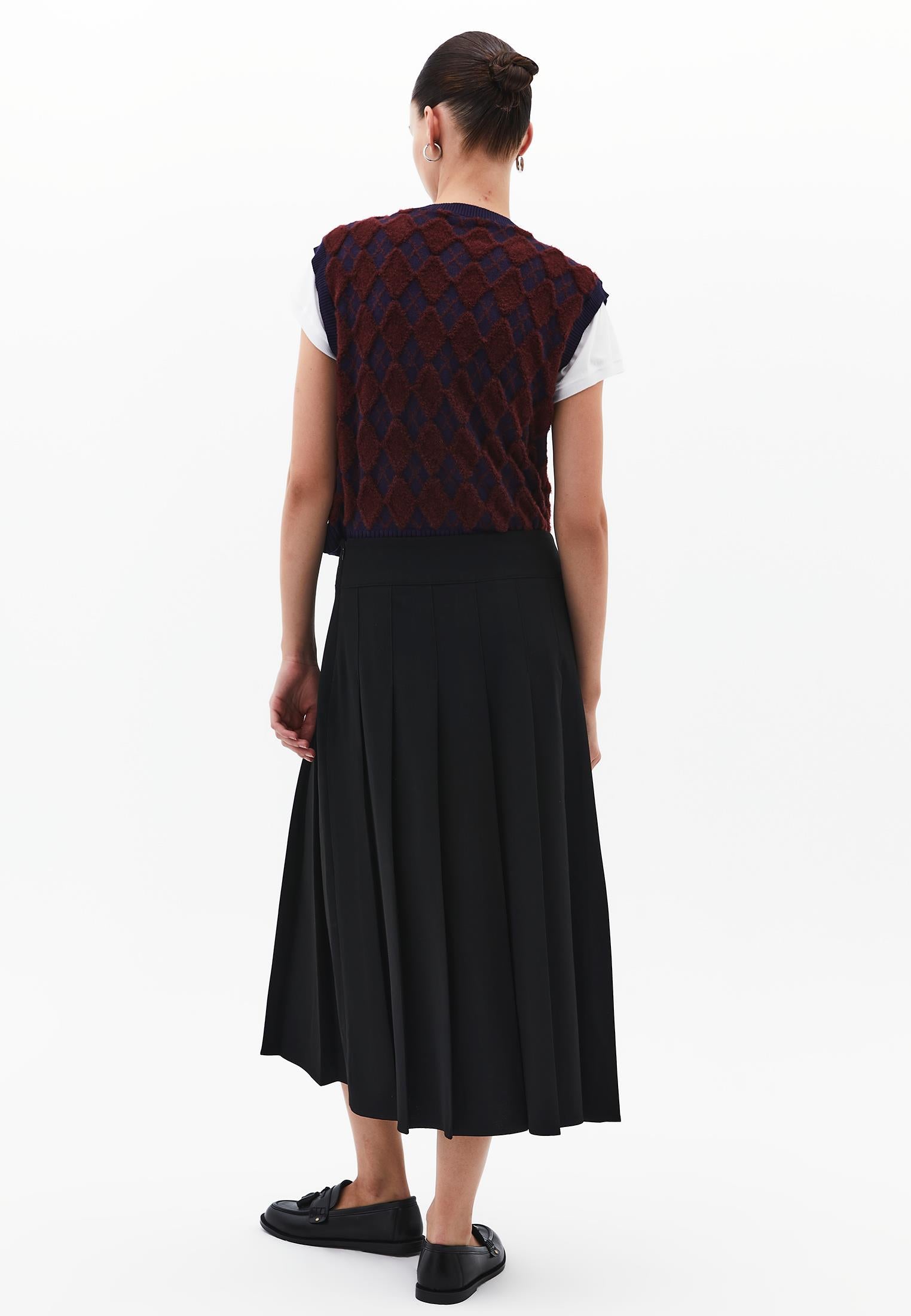 Long Pleated A-Line Skirt - BLACK