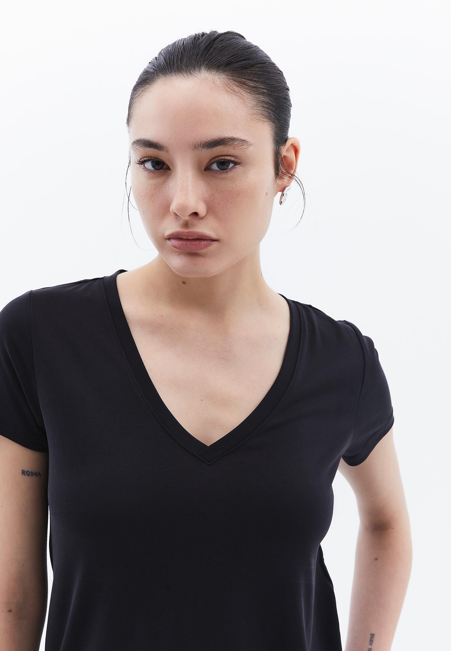 V Neck Short Sleeve T-Shirt - BLACK
