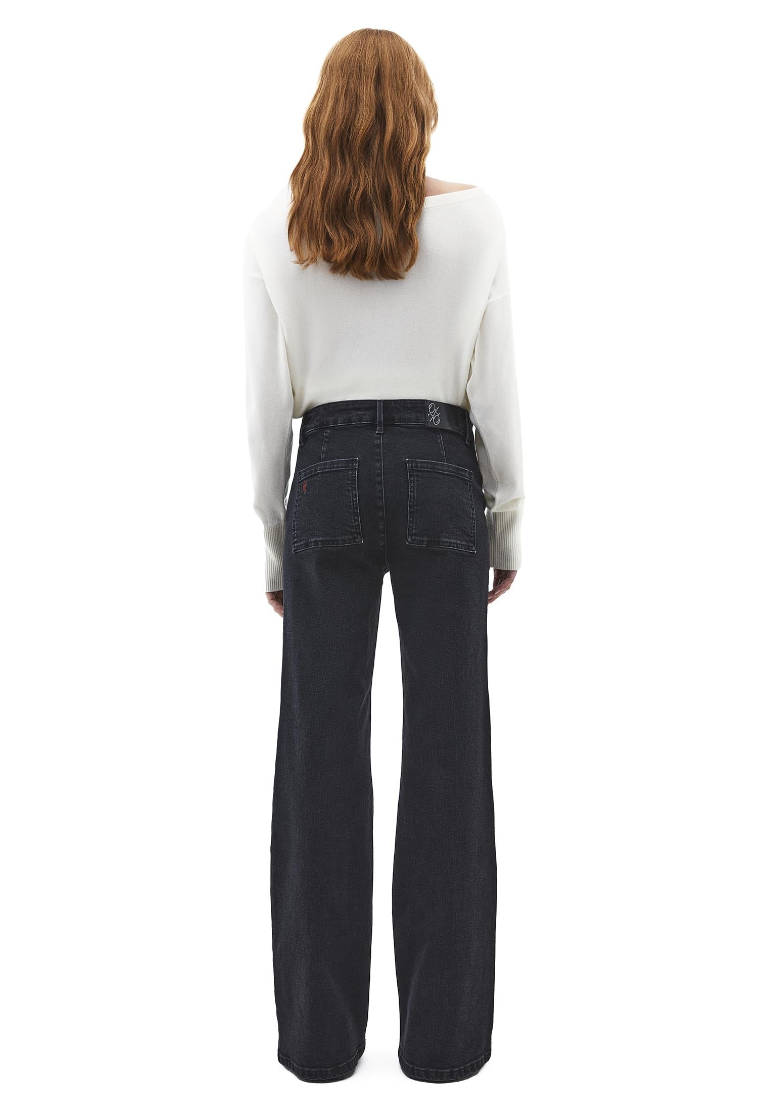 Spanish Leg Pants With Pocket Detail - BLACK