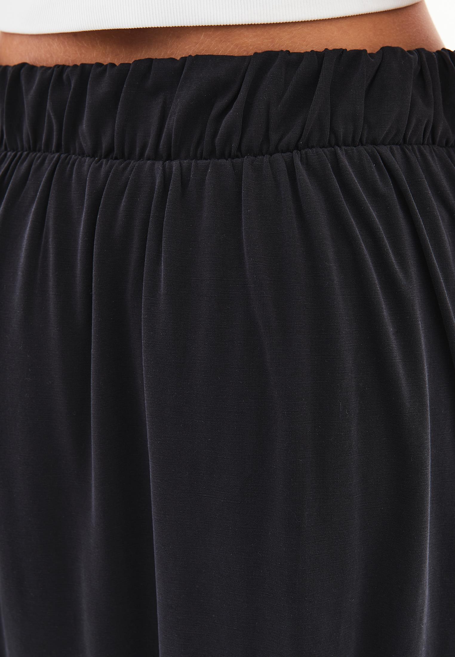 Balloon Form Midi Skirt - BLACK