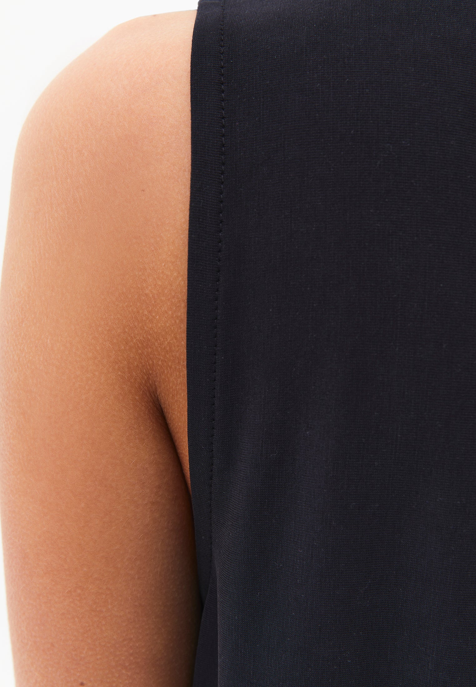 Crew Neck Loose Fit Tank Top - BLACK