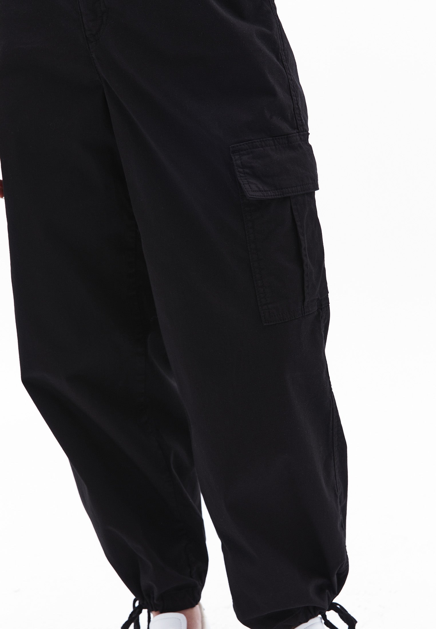 Jogger Hem High Waist Pants - BLACK