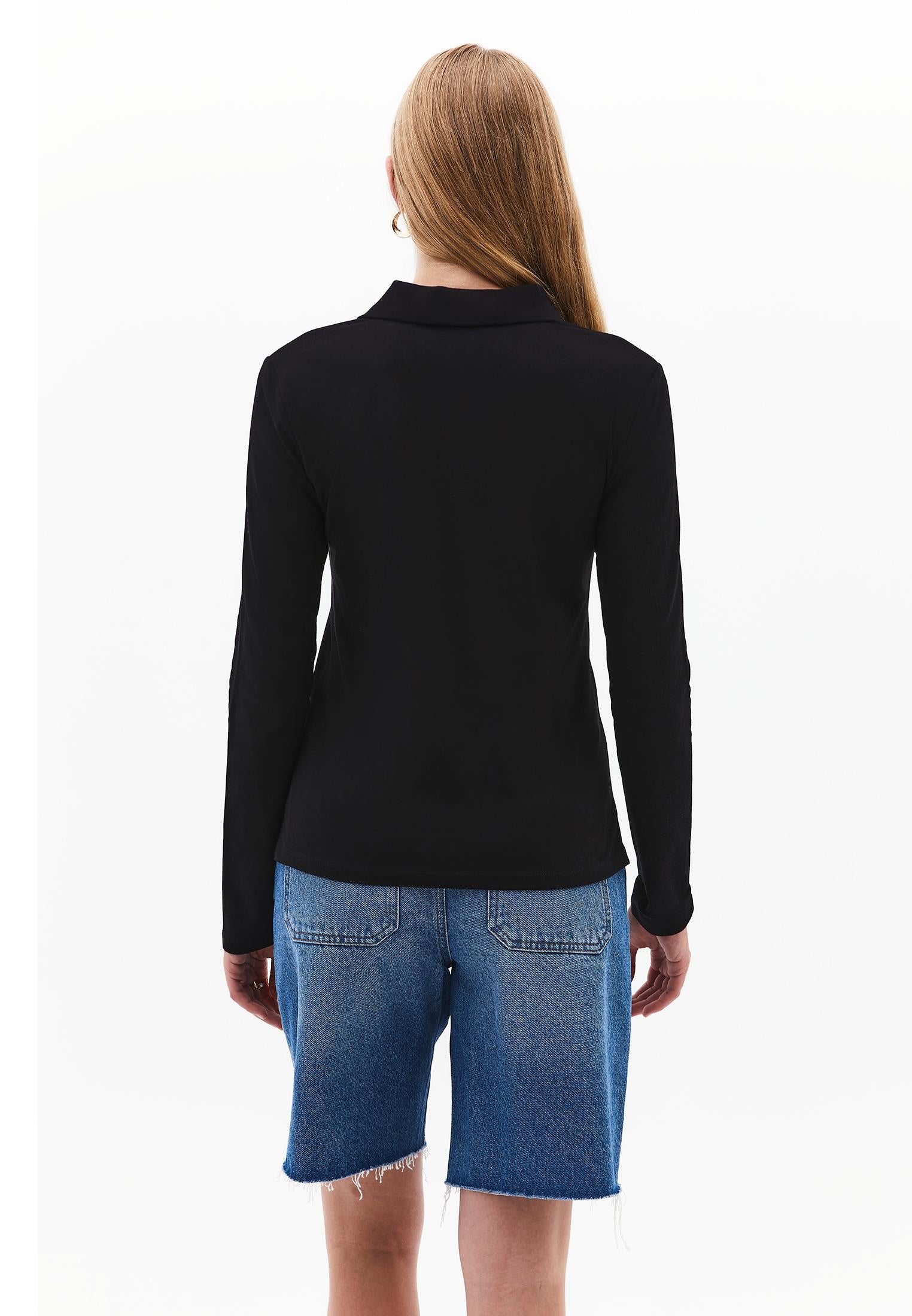 Standard Polo Collar T-Shirt With Slit Detail - BLACK