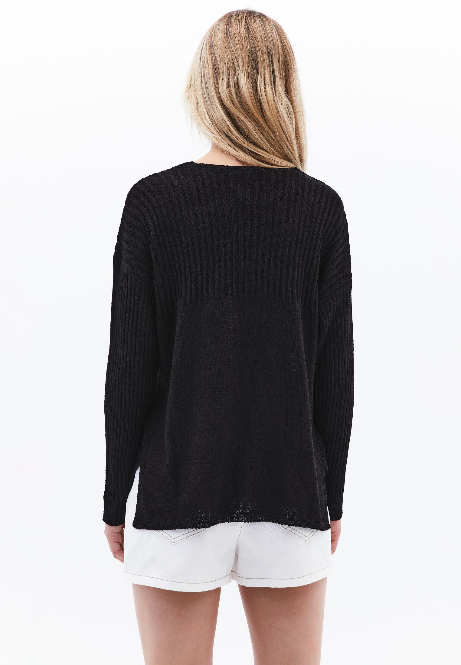 V Neck Standard Sweater - BLACK