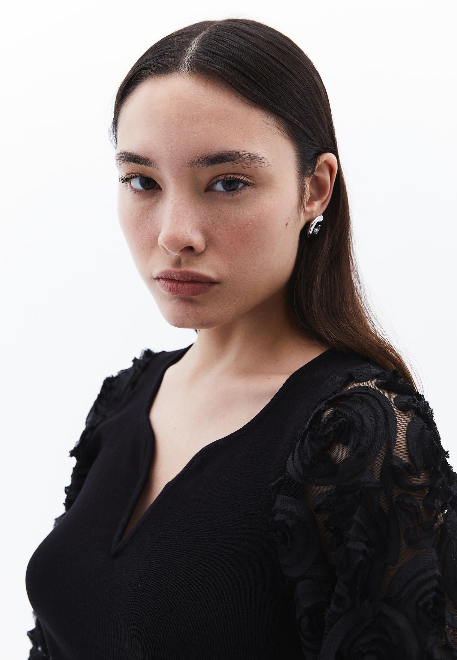 U Neck Long Sleeve Embroidered Sweater - BLACK
