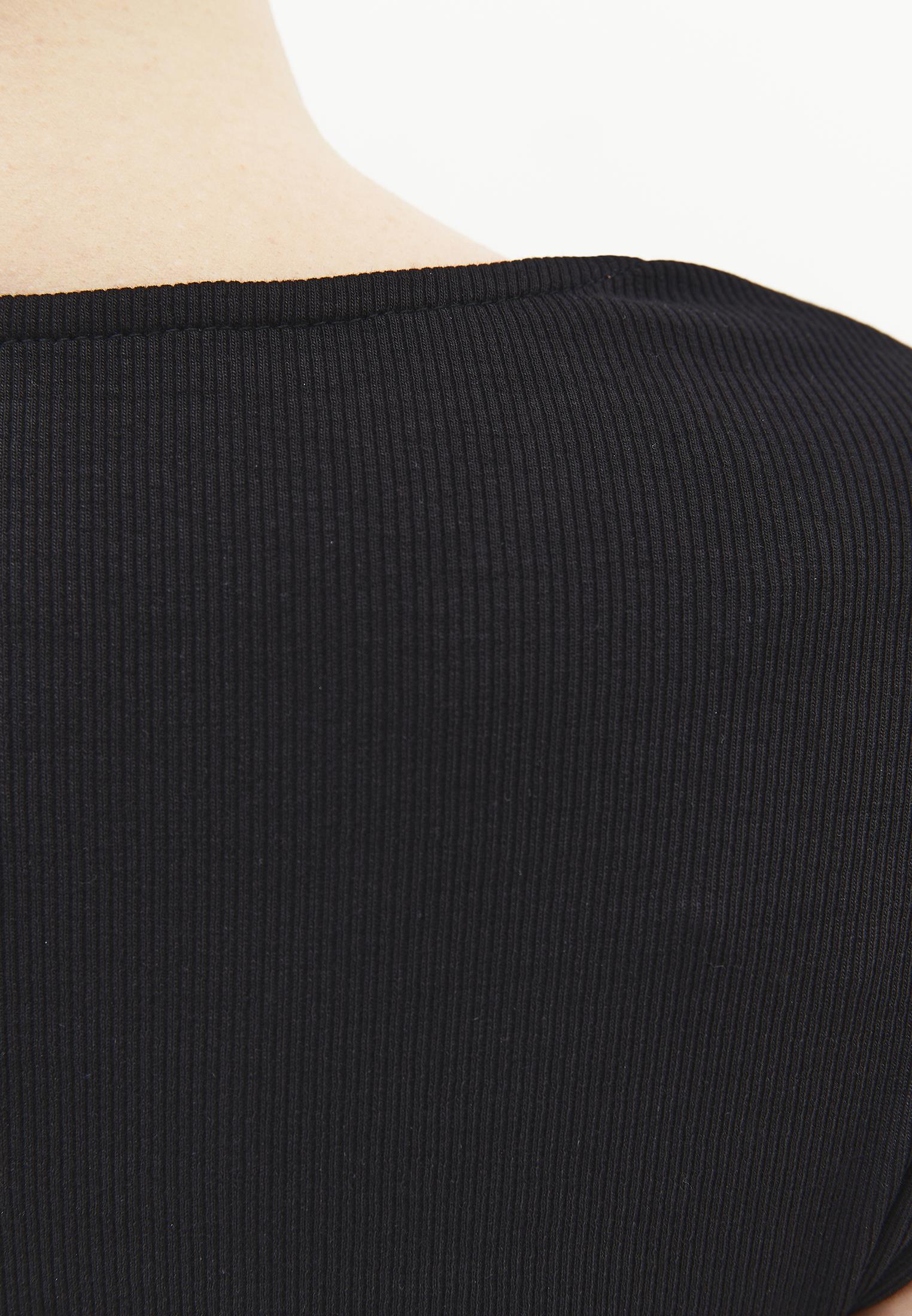 V Neck Bodycon T-Shirt - BLACK