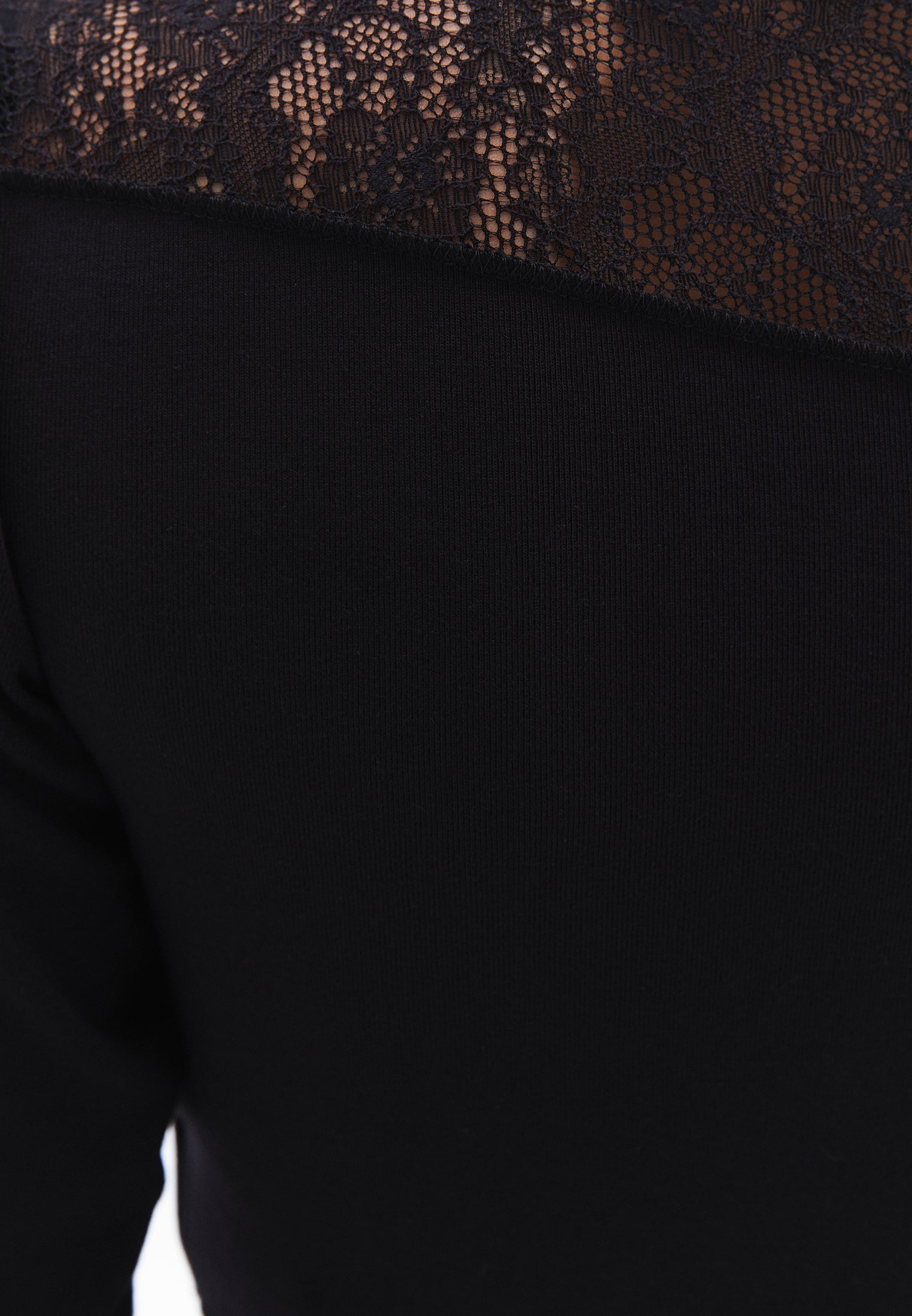Closed Cut Long Sleeve Crew Neck T-Shirt - BLACK