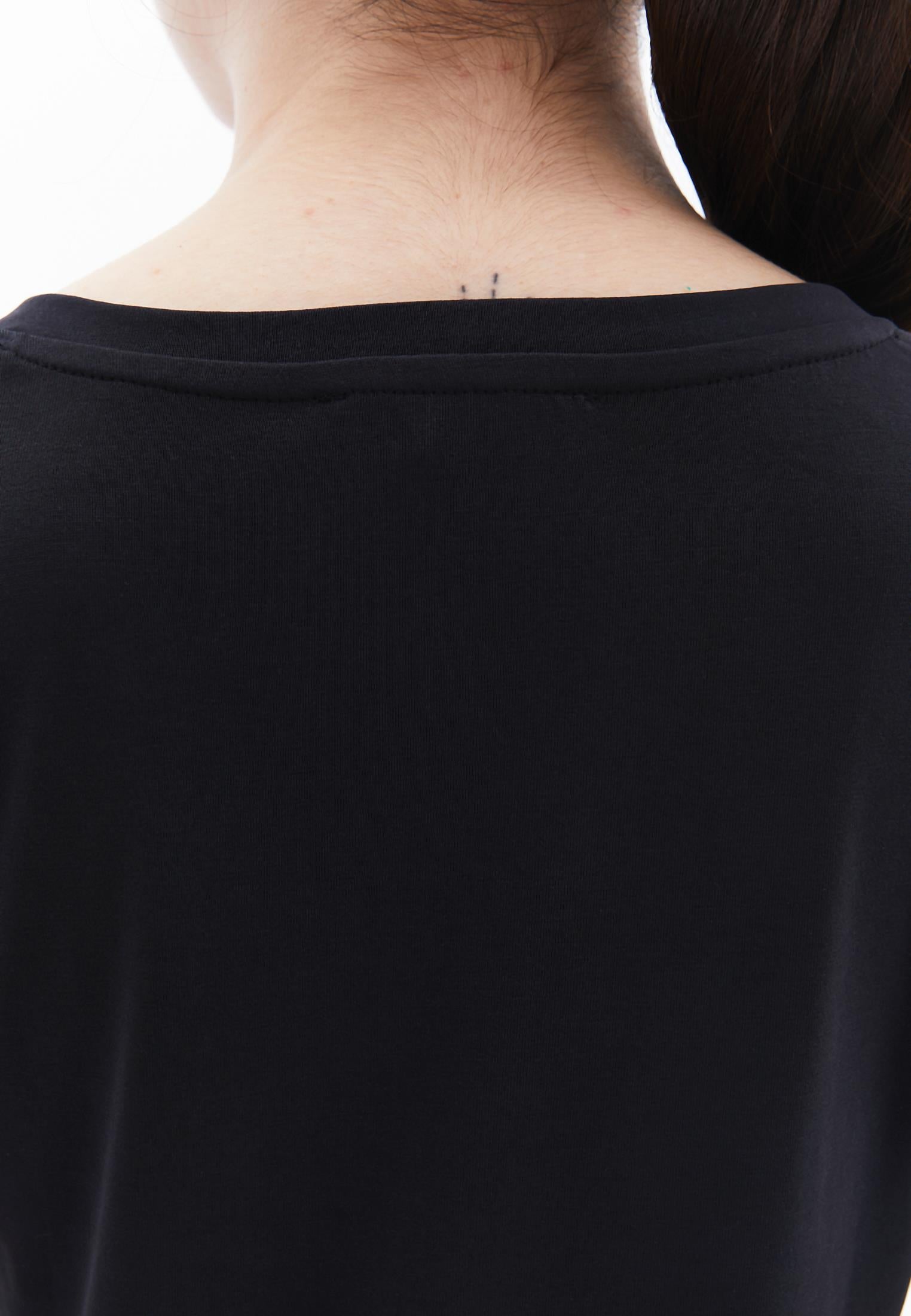V Neck Loose Fit T-Shirt - BLACK