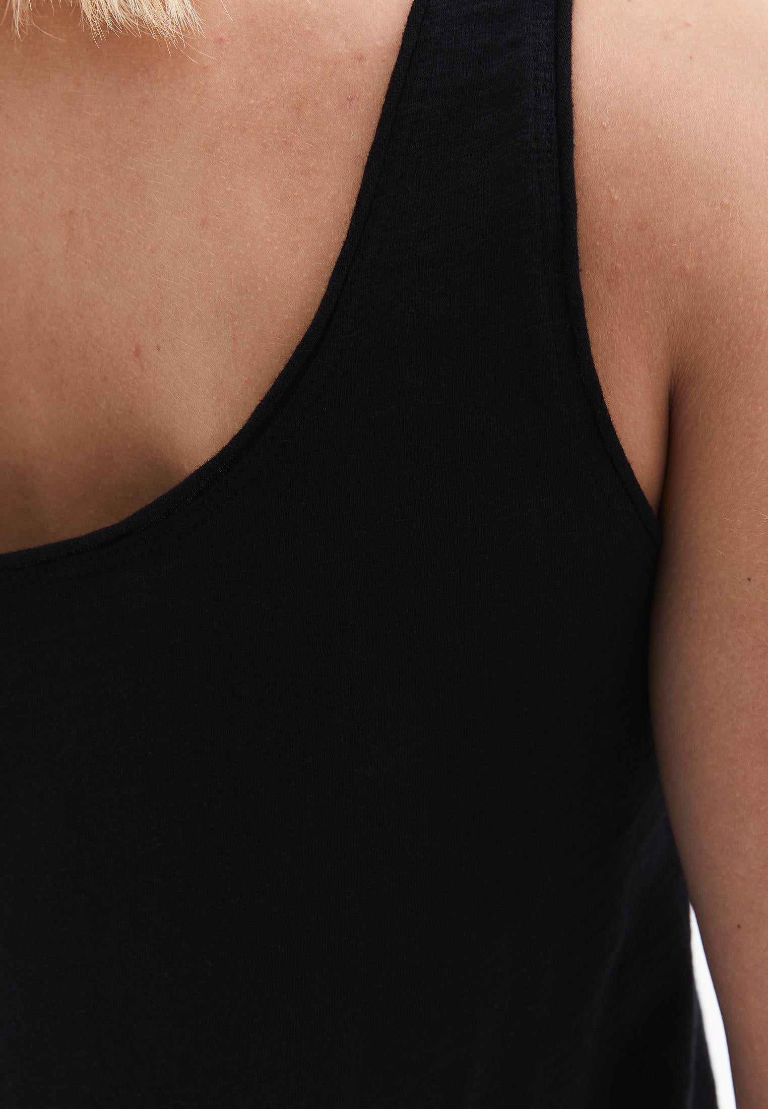 U Neck Tank Top - BLACK
