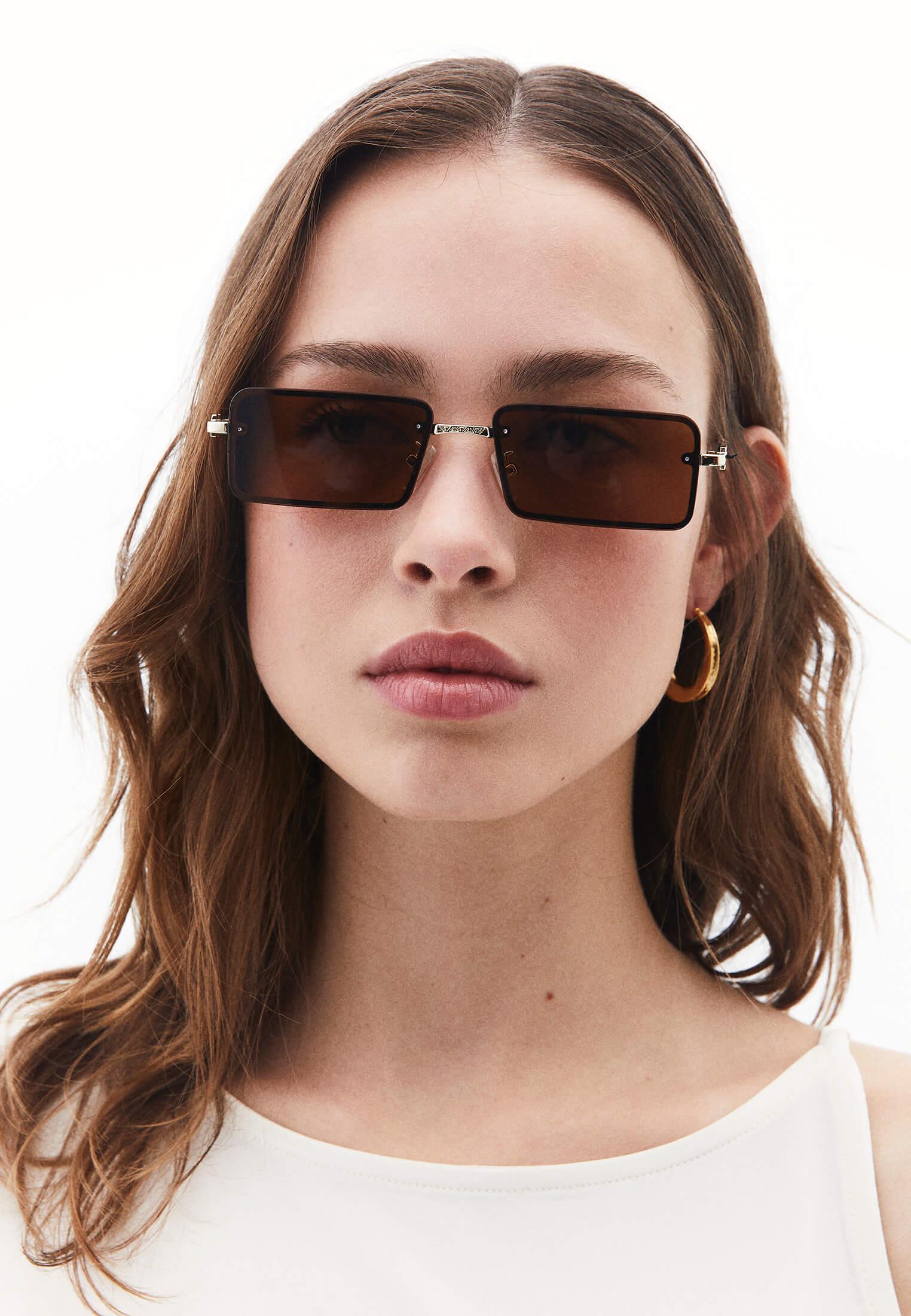 Sunglasses With Modern Design - BRUNETTE