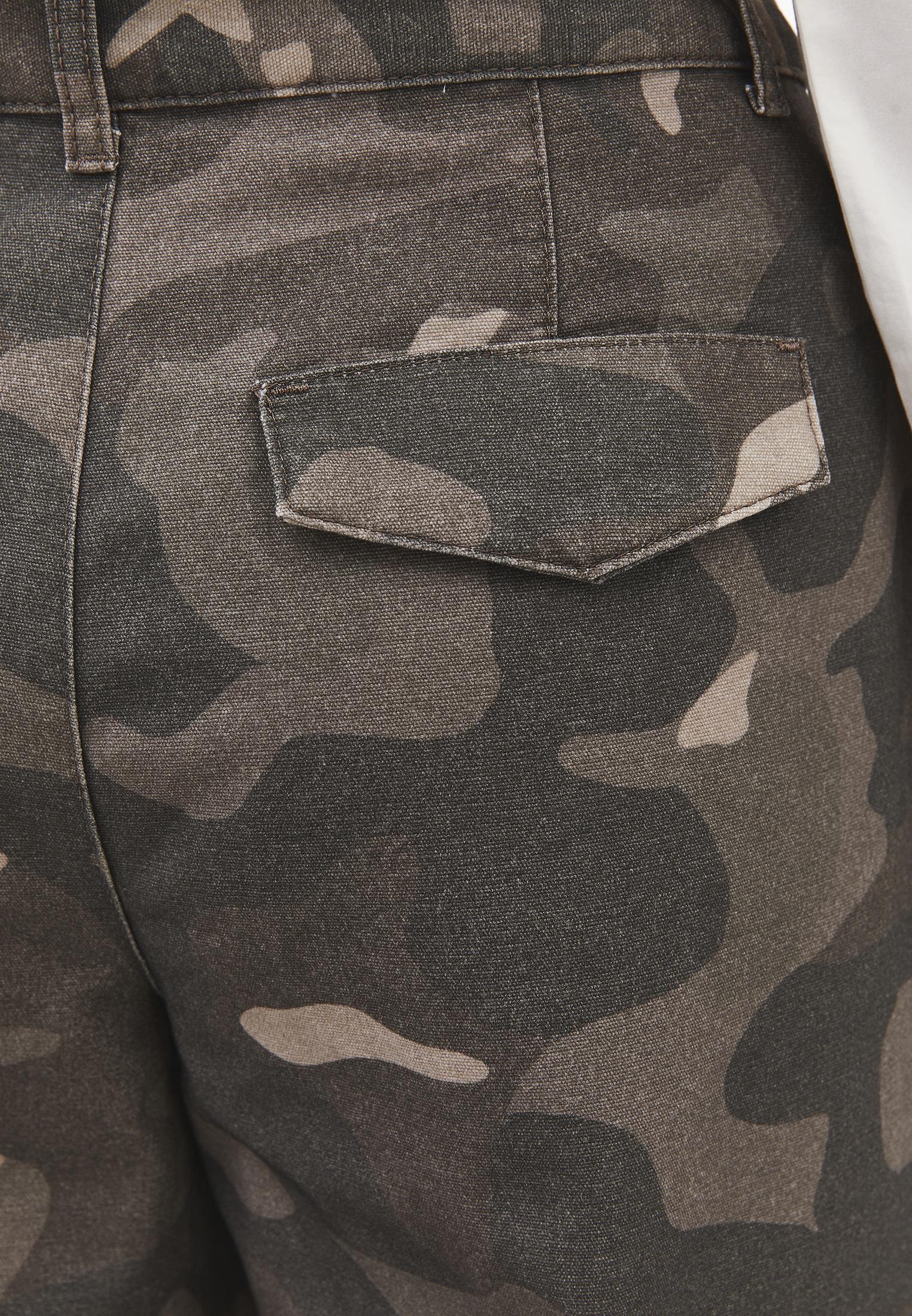 Camouflage Patterned Barrel Leg Cargo Pants - CAMO COMB