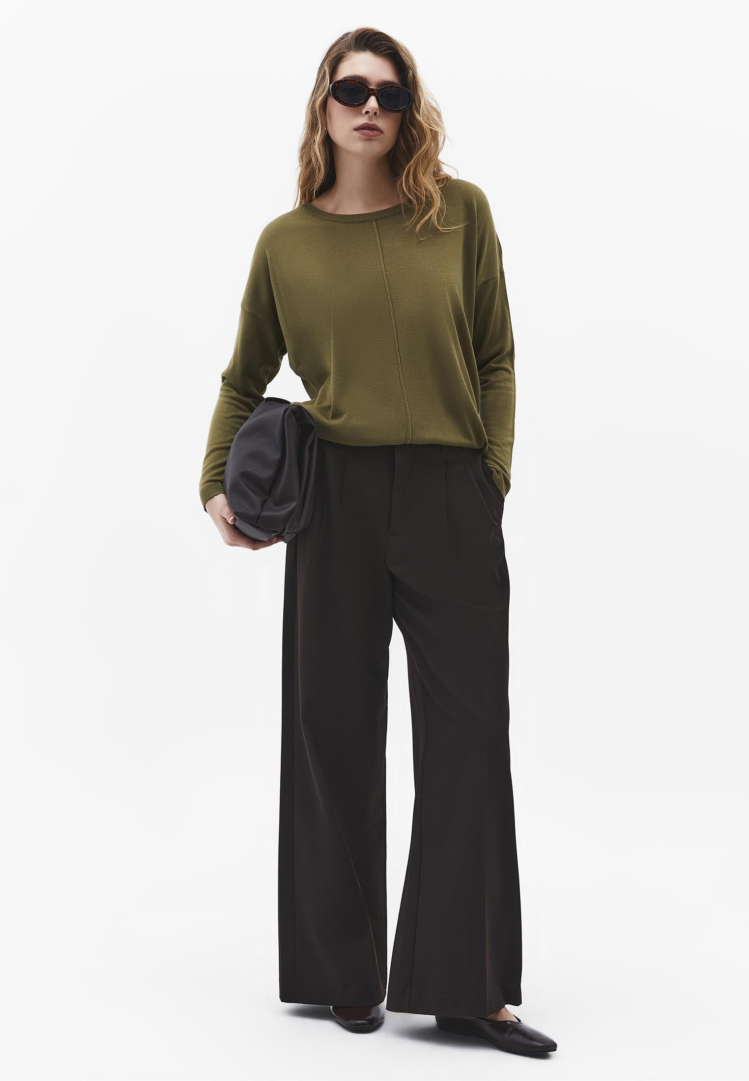 Viscose Boat Neck Sweater - CAPULET OLIVE