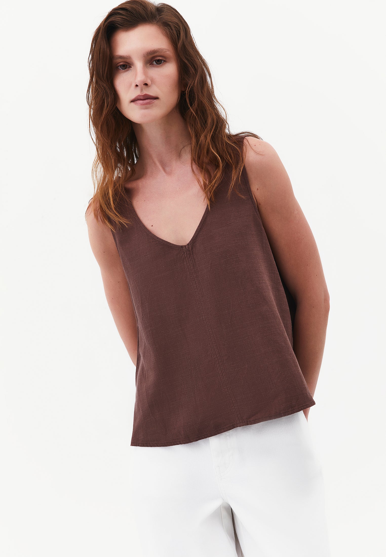 Loose Fit V-Neck Sleeveless Tank Top - CHOCOLATE BROWN